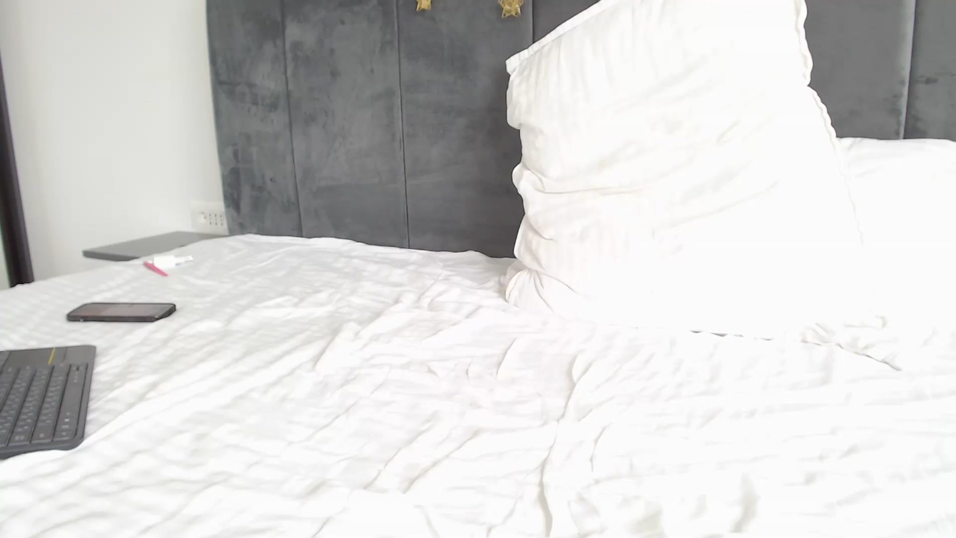 Gallery image thumbnail from Dreamloverrr's myfreecams stream on, 05/15/2024, 12:15 image 14 of 20
