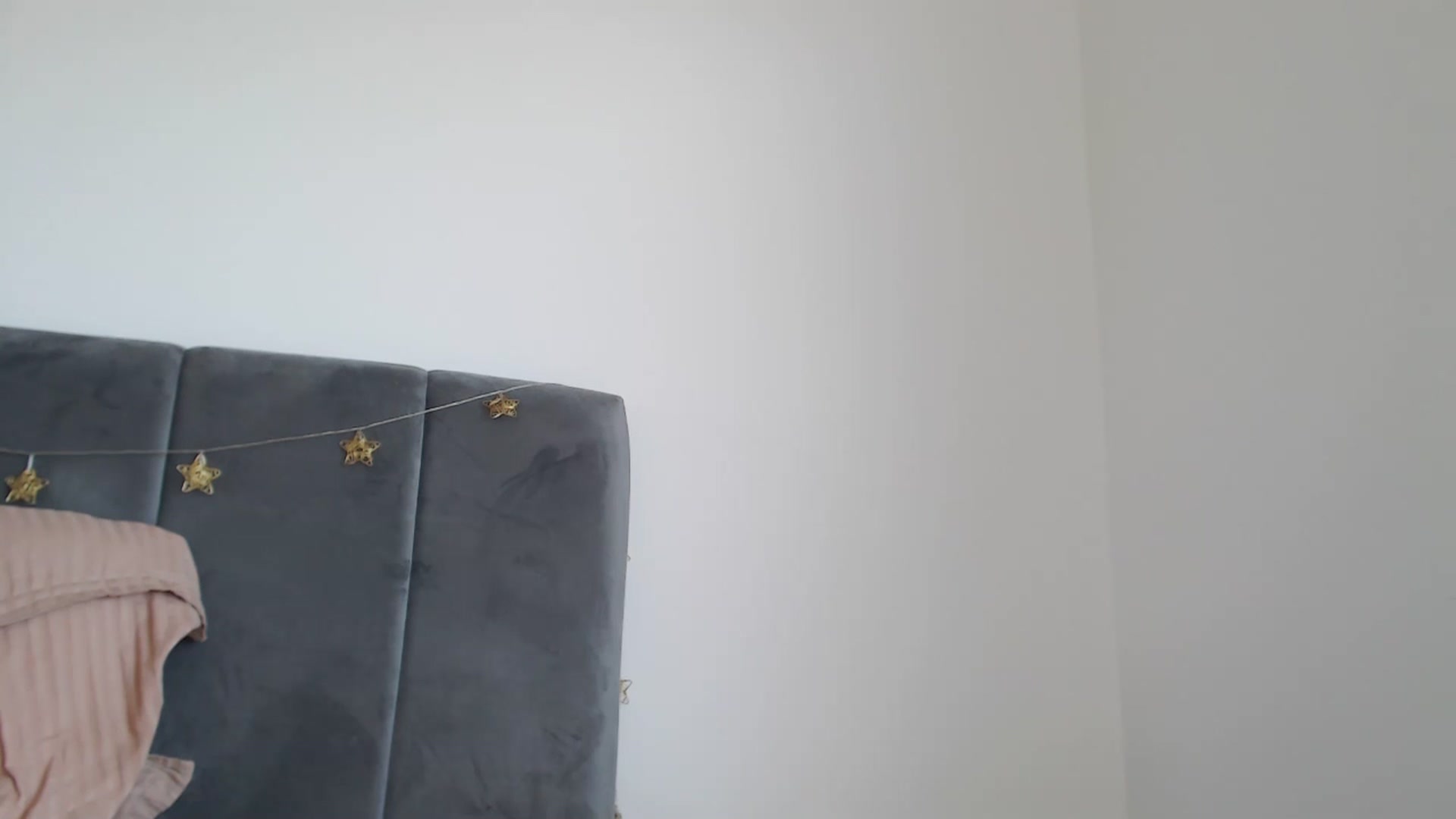 Gallery image thumbnail from Dreamloverrr's myfreecams stream on, 05/25/2024, 13:44 image 14 of 20