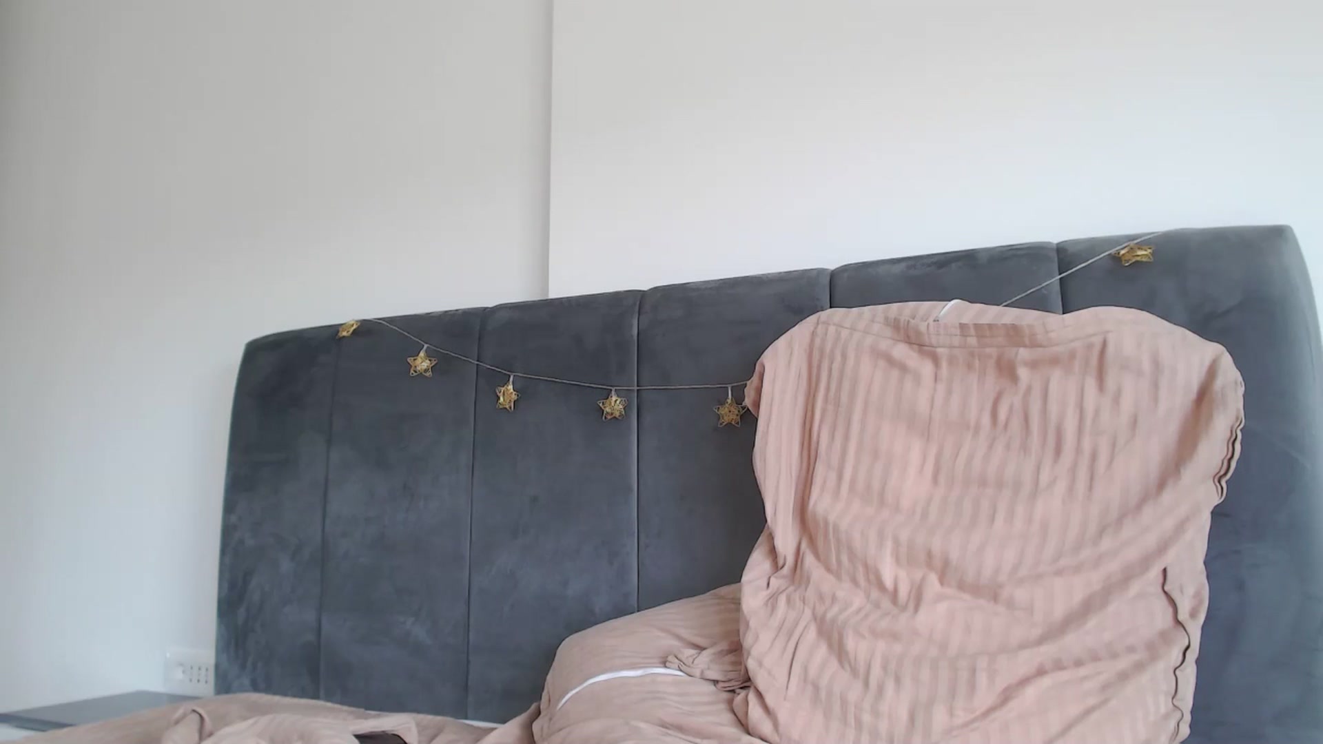 Gallery image thumbnail from Dreamloverrr's myfreecams stream on, 05/28/2024, 14:11 image 12 of 20