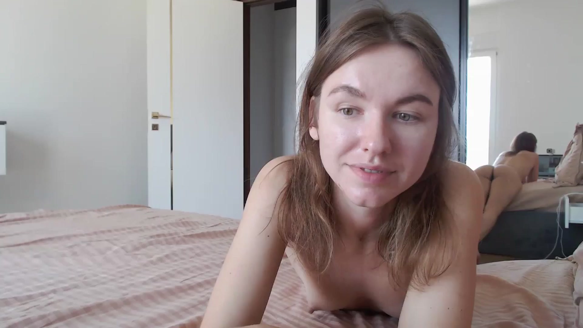Gallery image thumbnail from Dreamloverrr's myfreecams stream on, 06/15/2024, 13:34 image 1 of 20