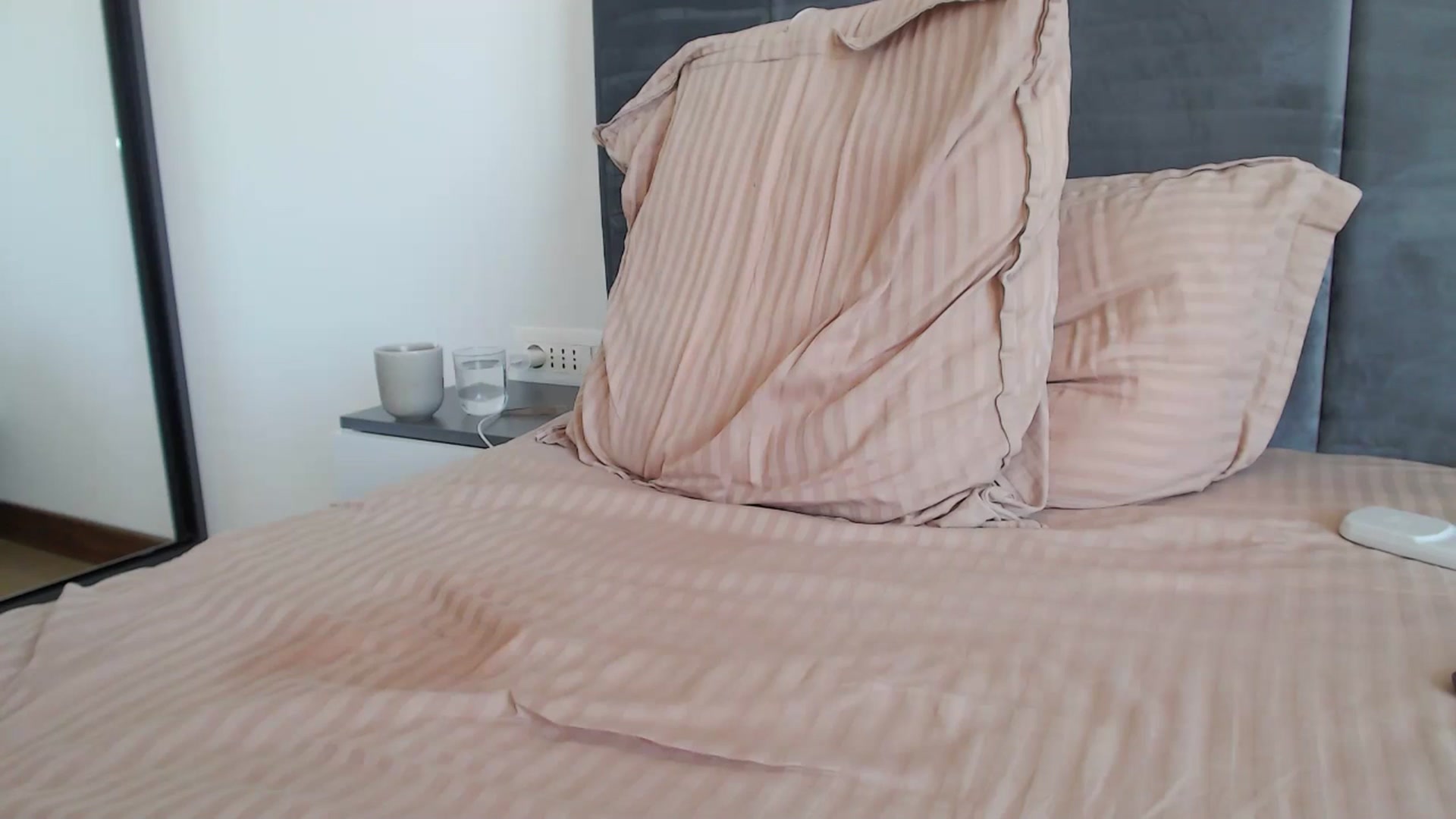Gallery image thumbnail from Dreamloverrr's myfreecams stream on, 06/18/2024, 12:36 image 19 of 20