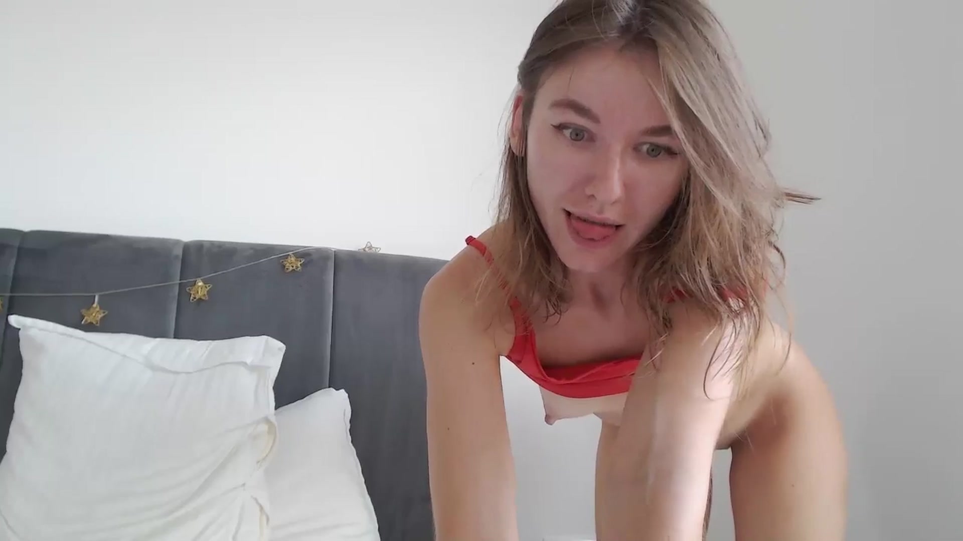 Gallery image thumbnail from Dreamloverrr's myfreecams stream on, 06/23/2024, 16:52 image 12 of 20