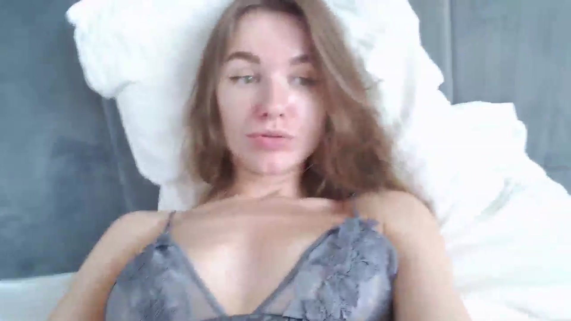 Gallery image thumbnail from Dreamloverrr's myfreecams stream on, 06/26/2024, 13:01 image 10 of 20