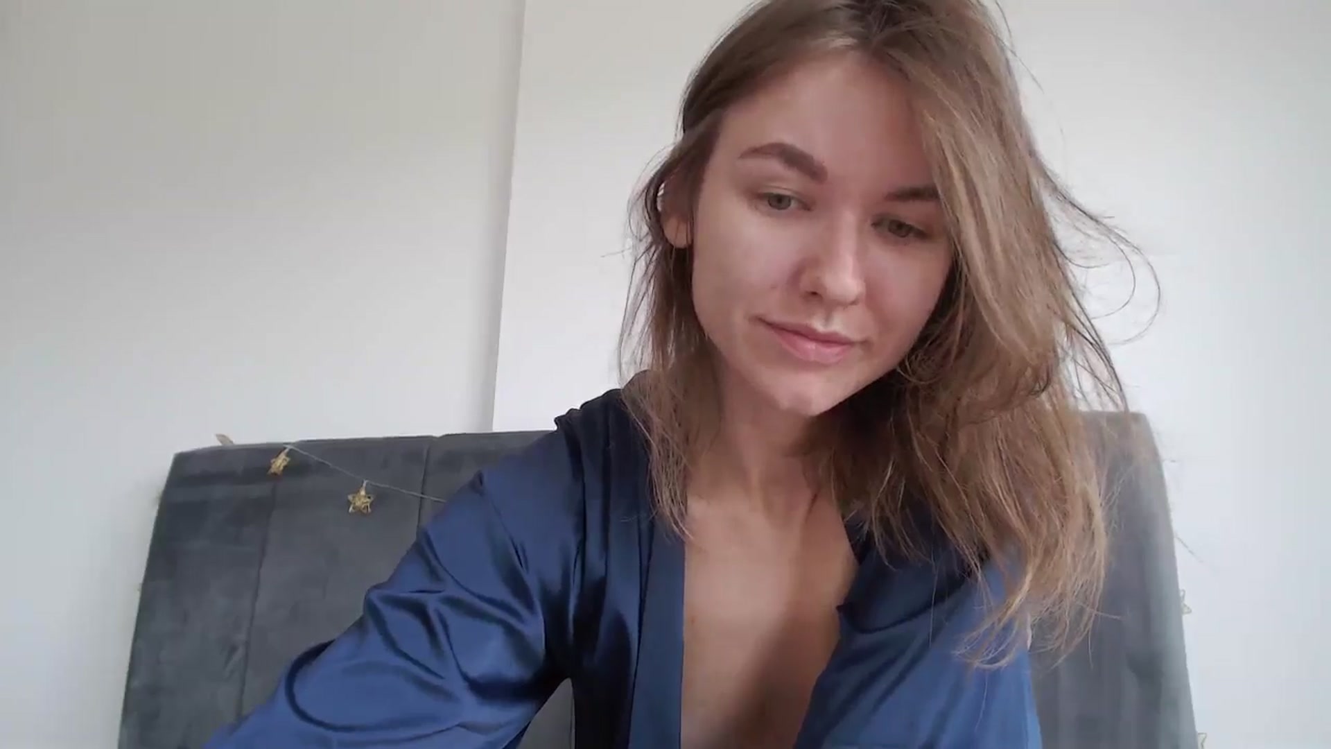 Gallery image thumbnail from Dreamloverrr's myfreecams stream on, 07/07/2024, 15:12 image 15 of 20