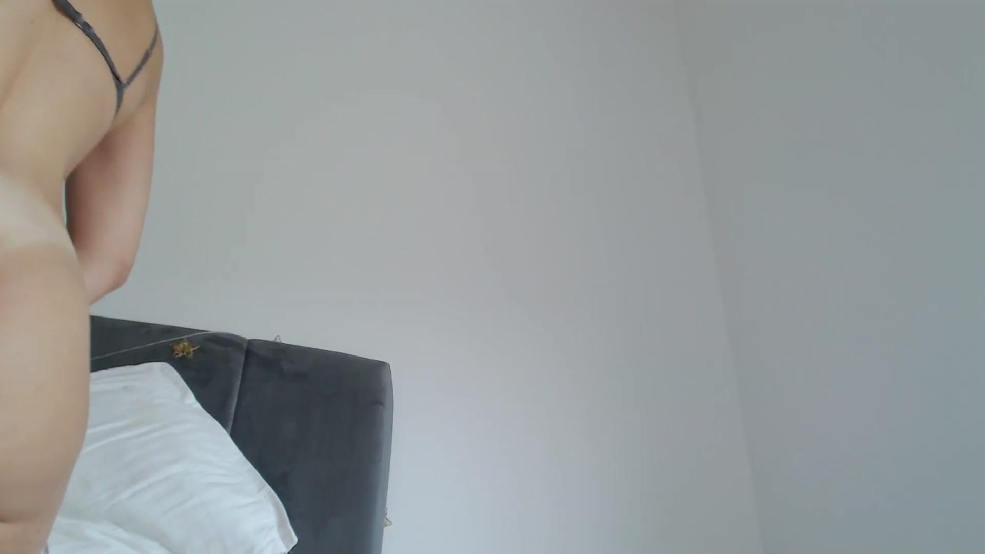 Gallery image thumbnail from Dreamloverrr's myfreecams stream on, 08/04/2024, 14:34 image 10 of 20