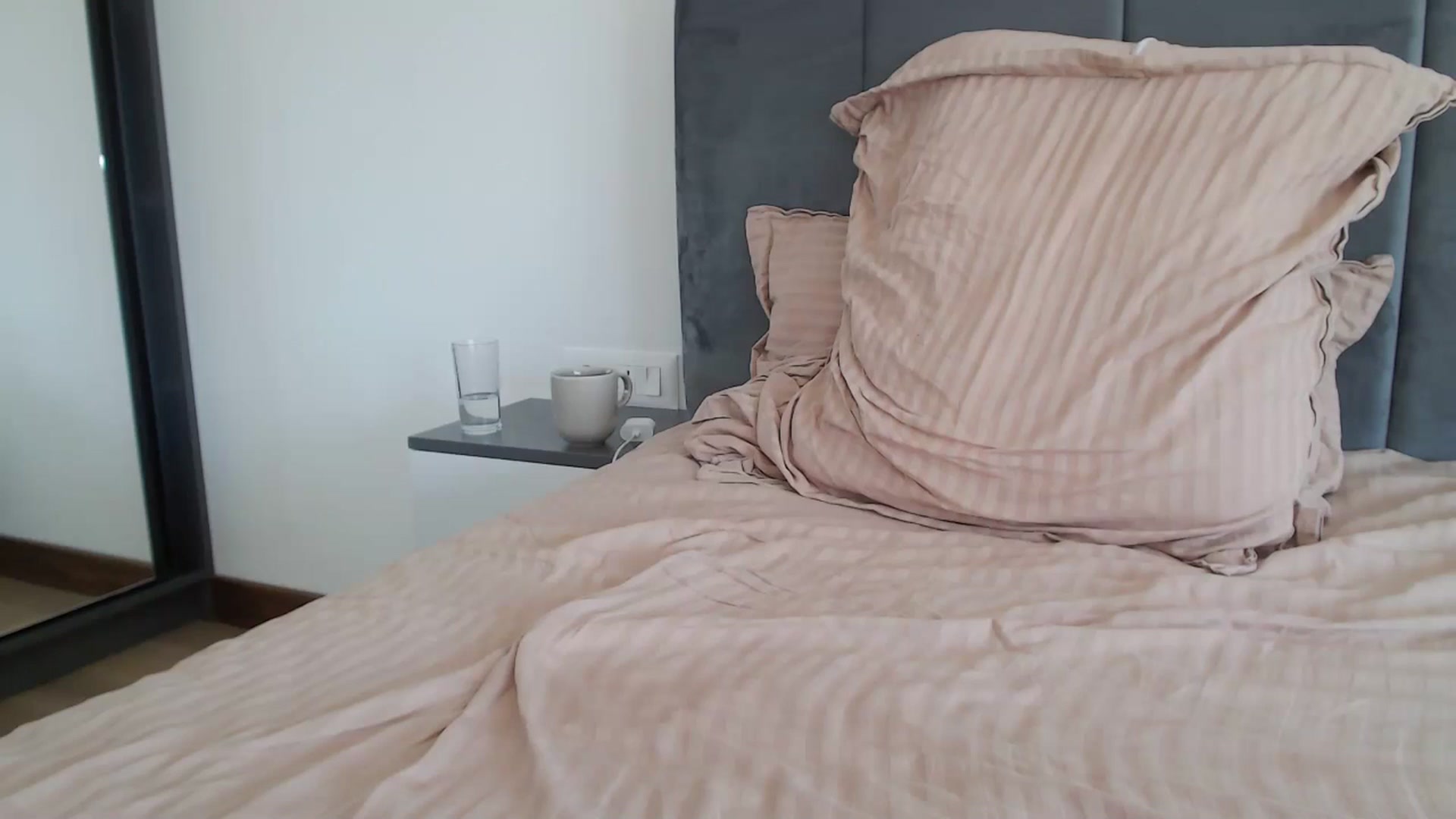Gallery image thumbnail from Dreamloverrr's myfreecams stream on, 08/23/2024, 11:21 image 12 of 20