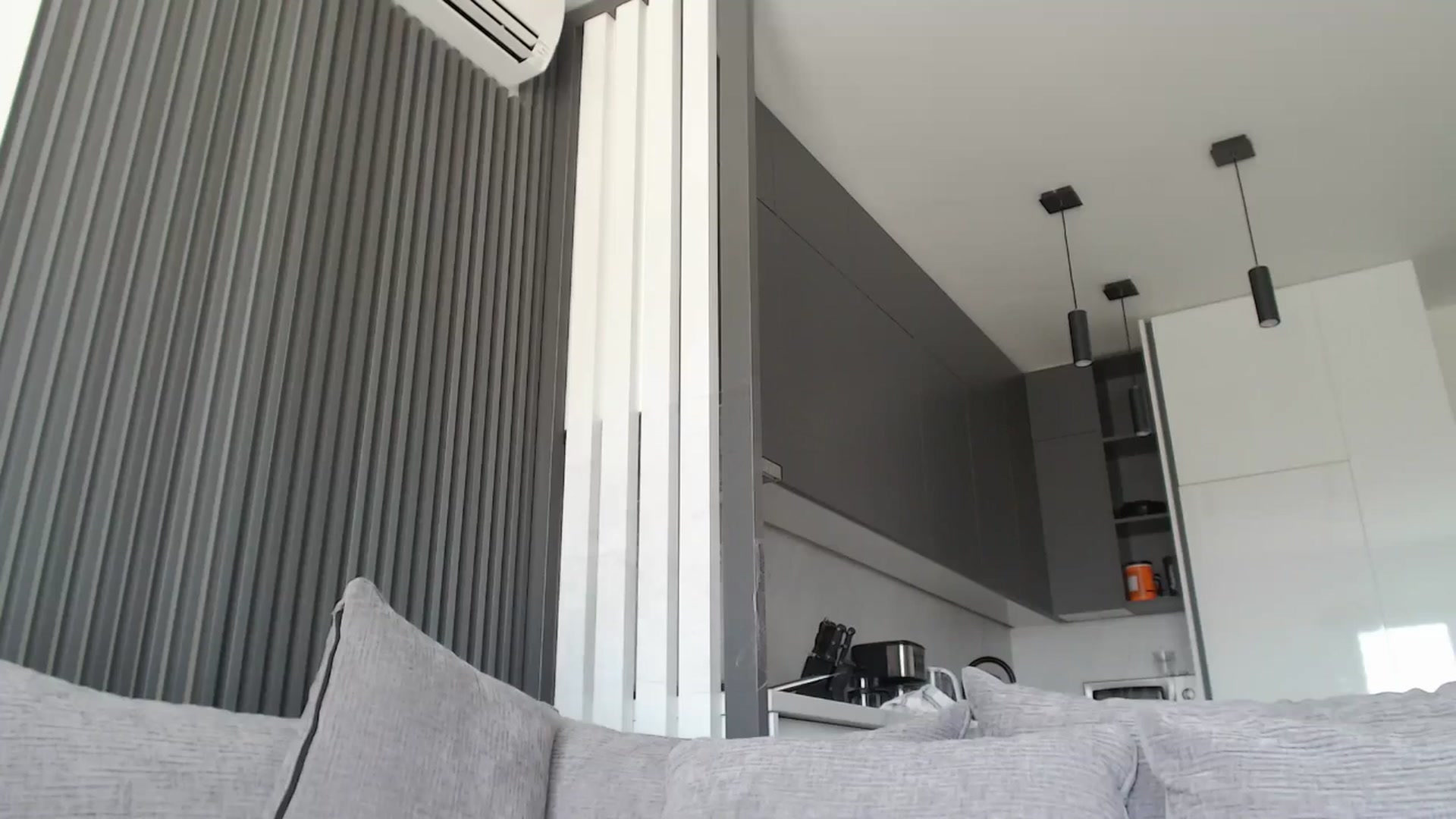 Gallery image thumbnail from Dreamloverrr's myfreecams stream on, 08/24/2024, 12:51 image 7 of 20