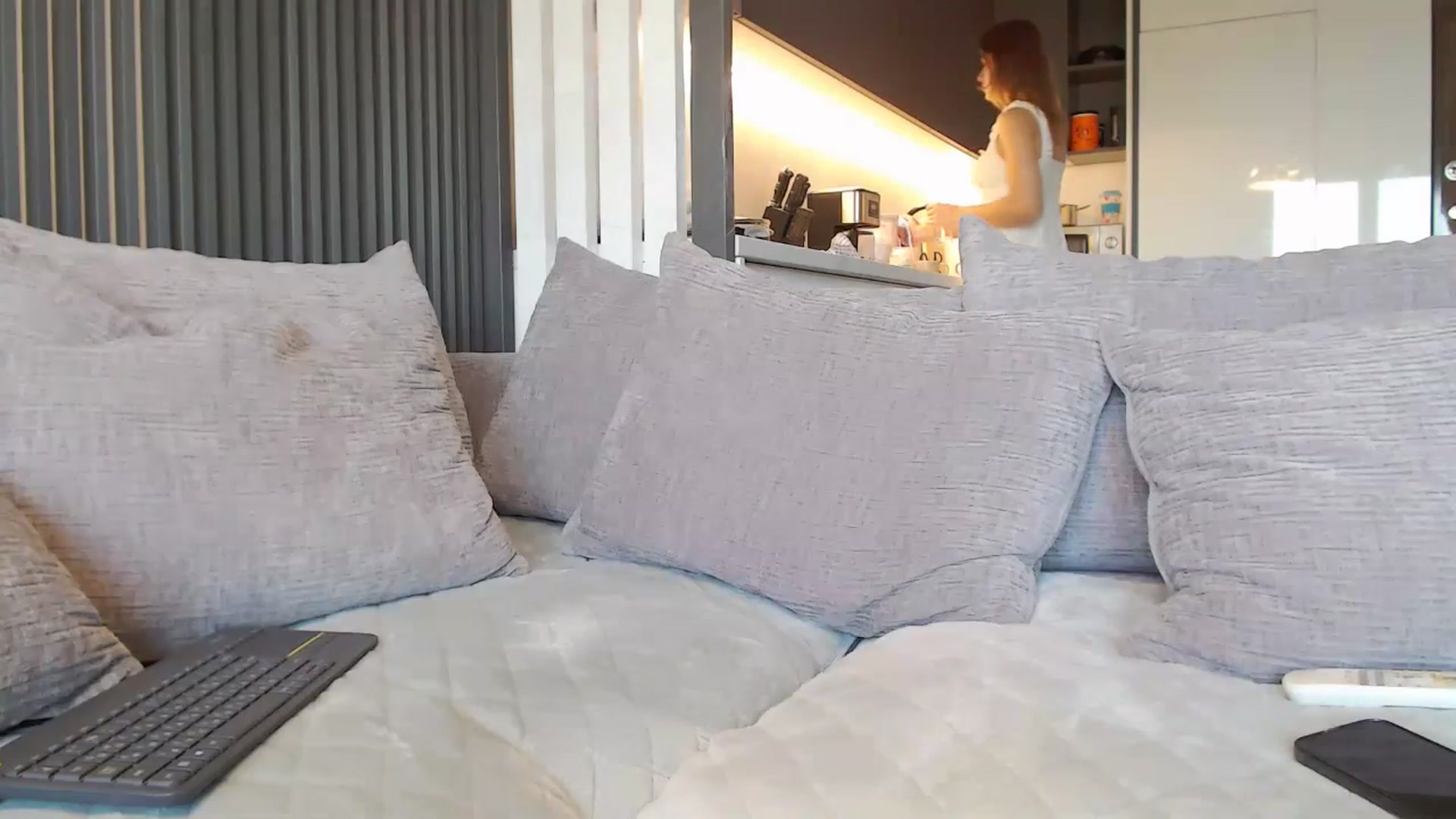 Gallery image thumbnail from Dreamloverrr's myfreecams stream on, 09/07/2024, 16:25 image 15 of 20