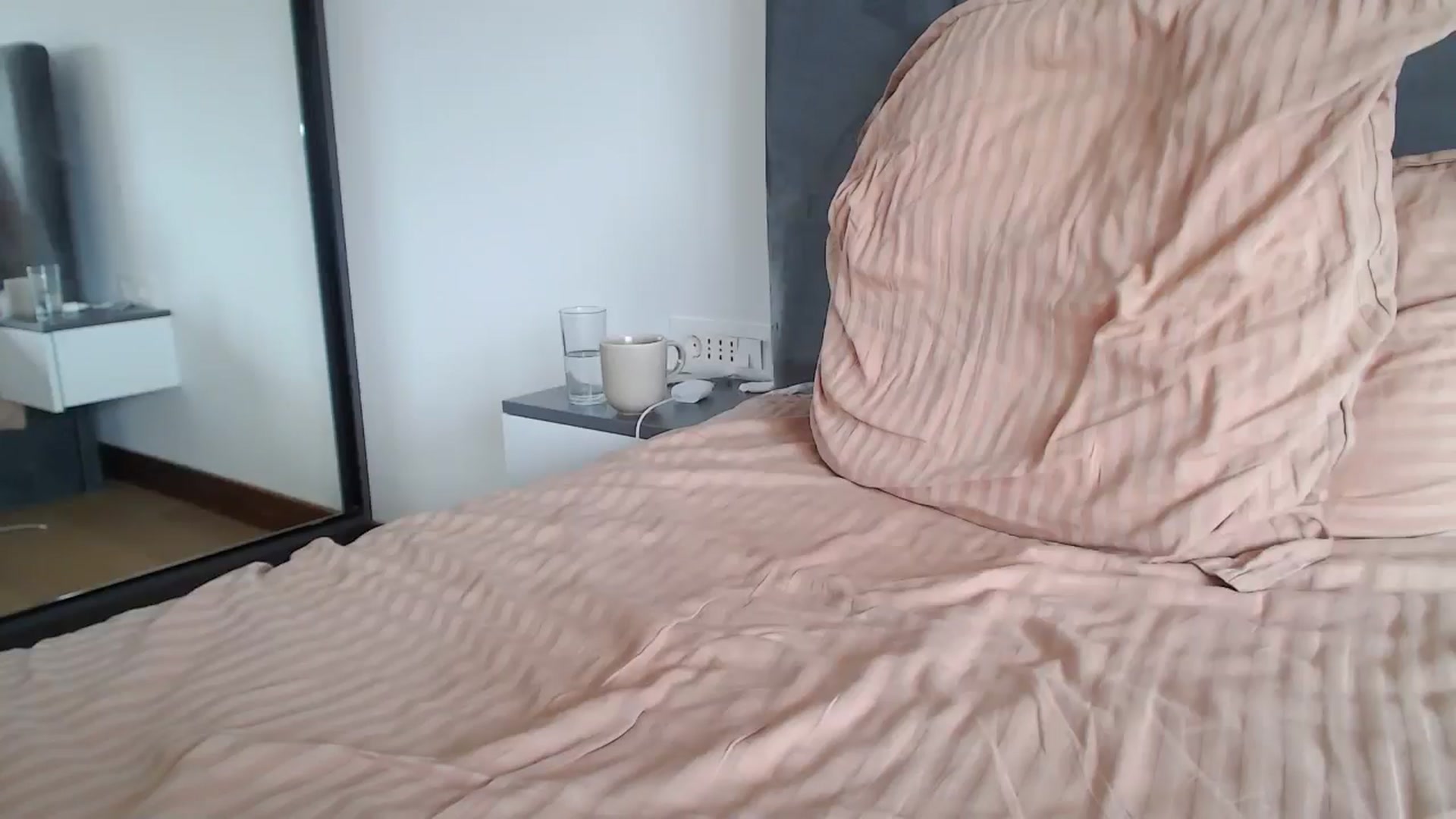 Gallery image thumbnail from Dreamloverrr's myfreecams stream on, 10/19/2024, 12:14 image 4 of 20