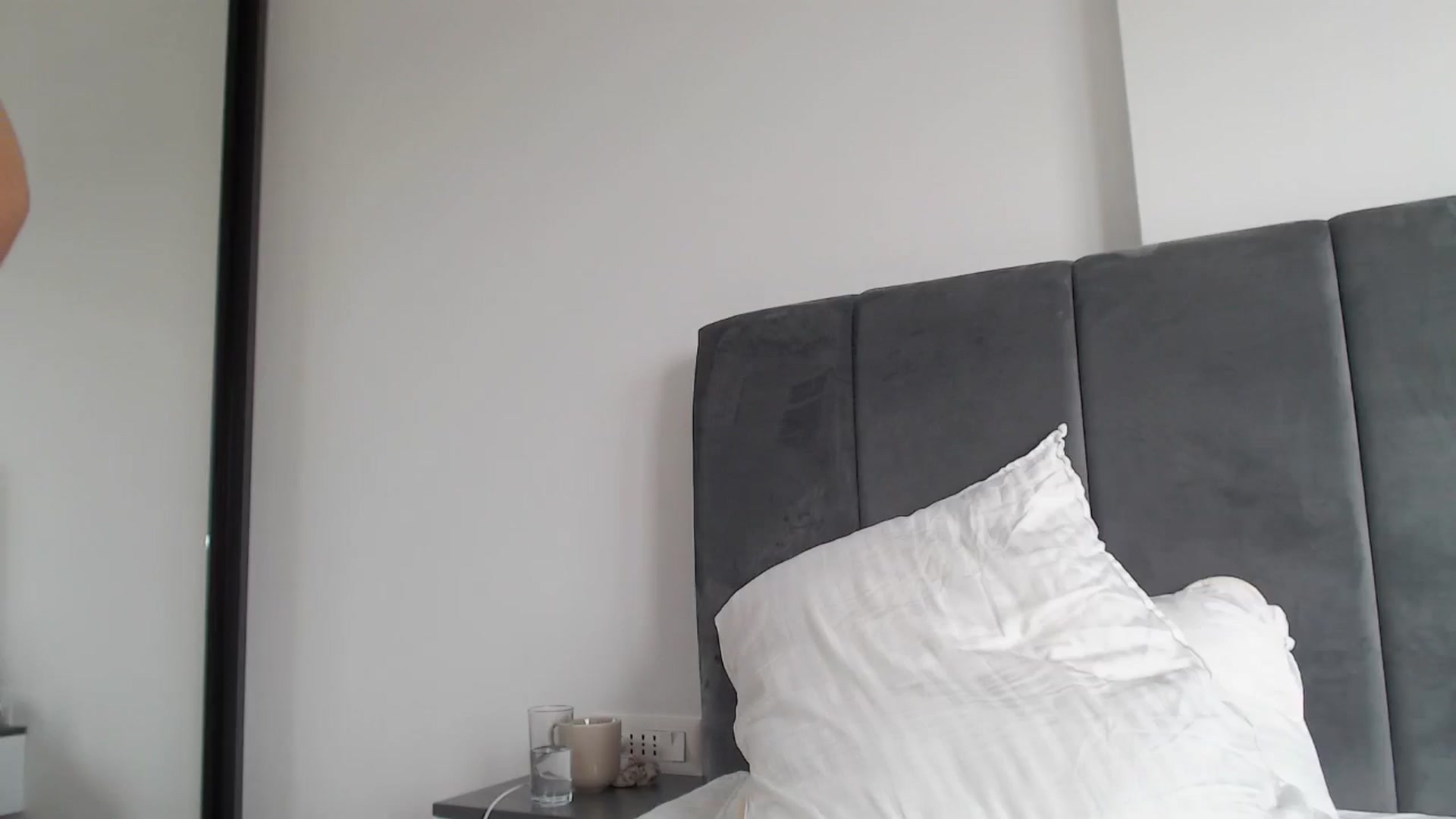 Gallery image thumbnail from Dreamloverrr's myfreecams stream on, 10/24/2024, 14:08 image 17 of 20