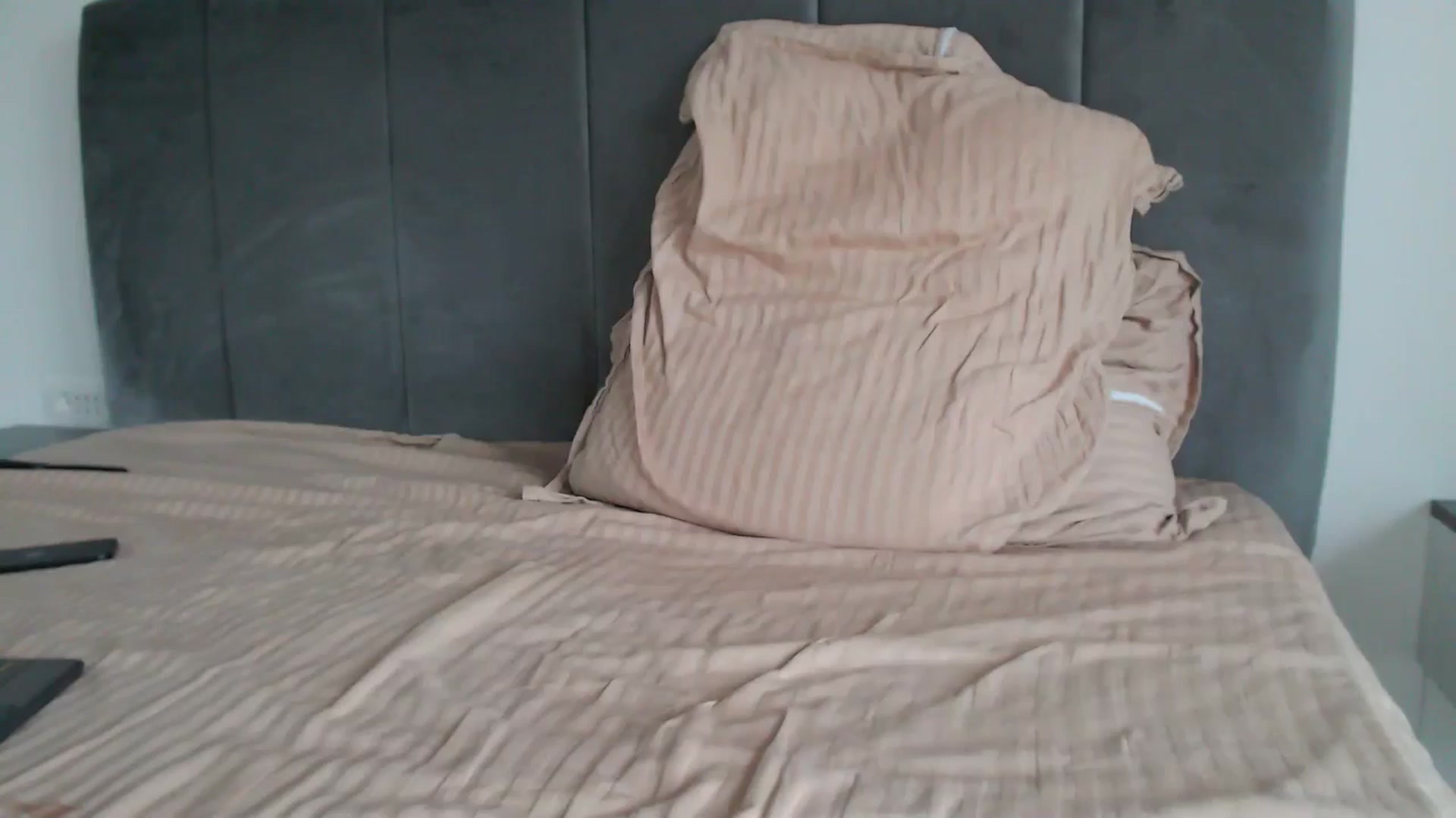 Gallery image thumbnail from Dreamloverrr's myfreecams stream on, 11/22/2024, 13:29 image 20 of 20