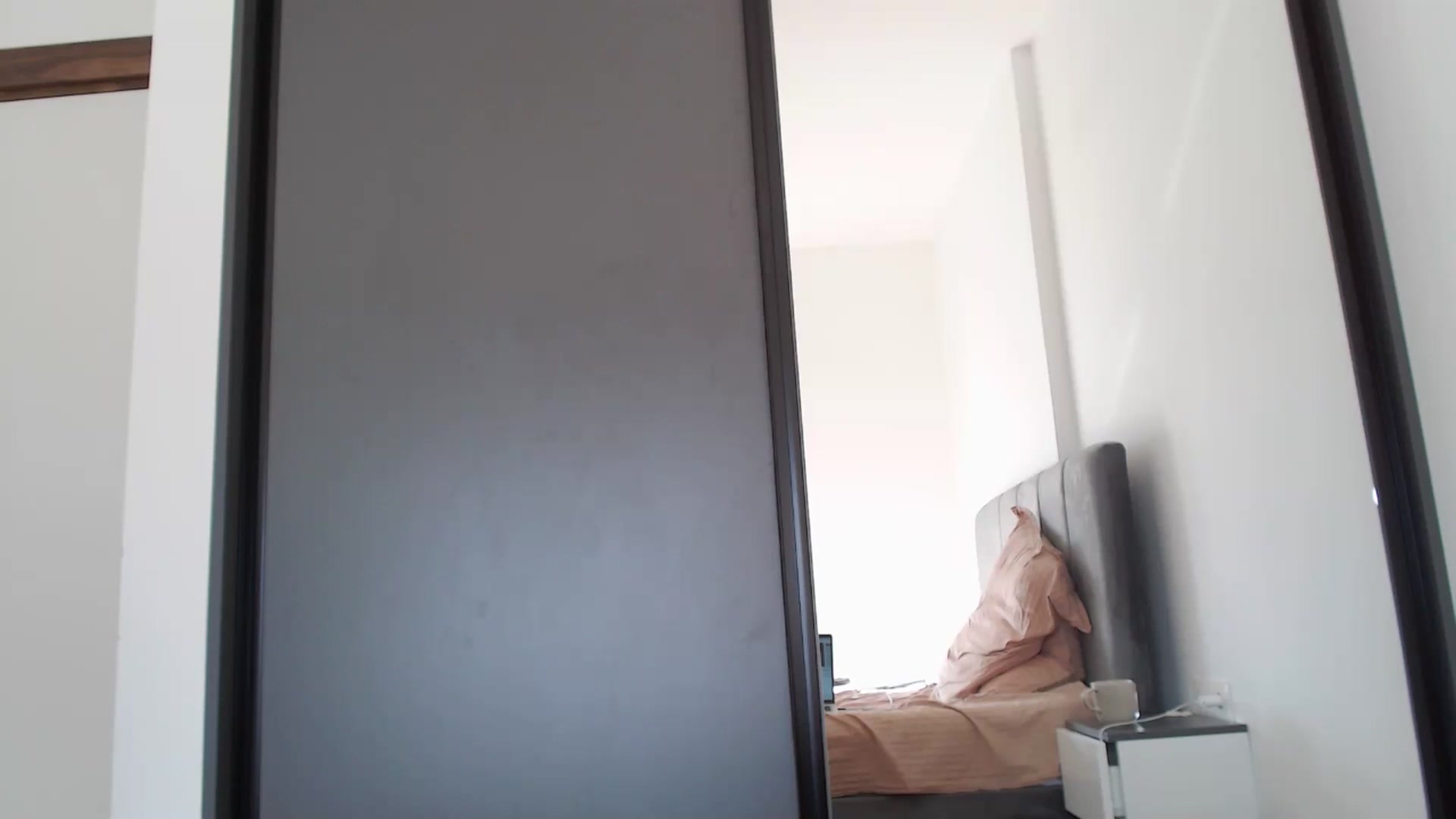 Gallery image thumbnail from Dreamloverrr's myfreecams stream on, 12/15/2024, 12:11 image 16 of 20