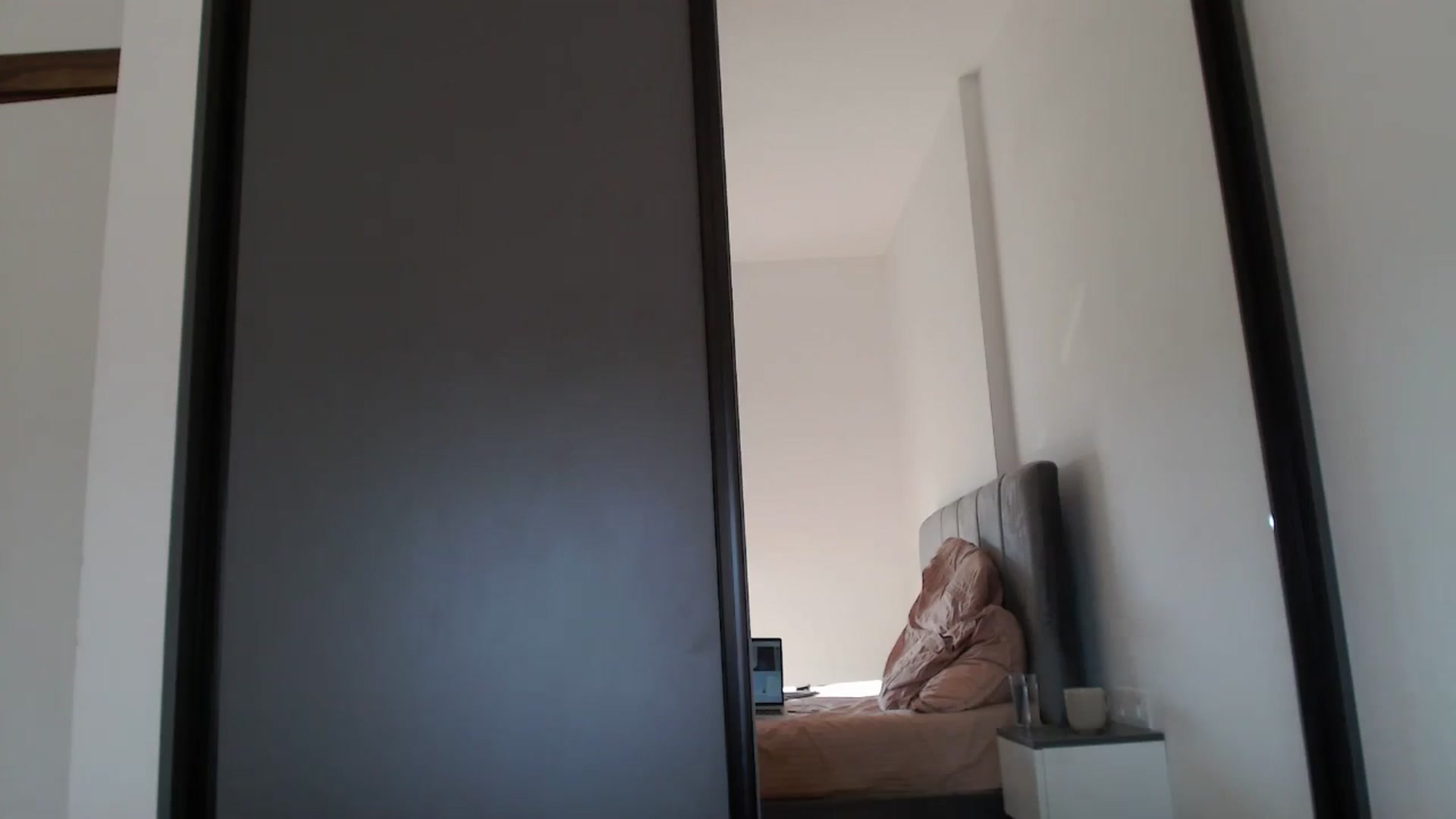 Gallery image thumbnail from Dreamloverrr's myfreecams stream on, 12/18/2024, 12:27 image 17 of 20