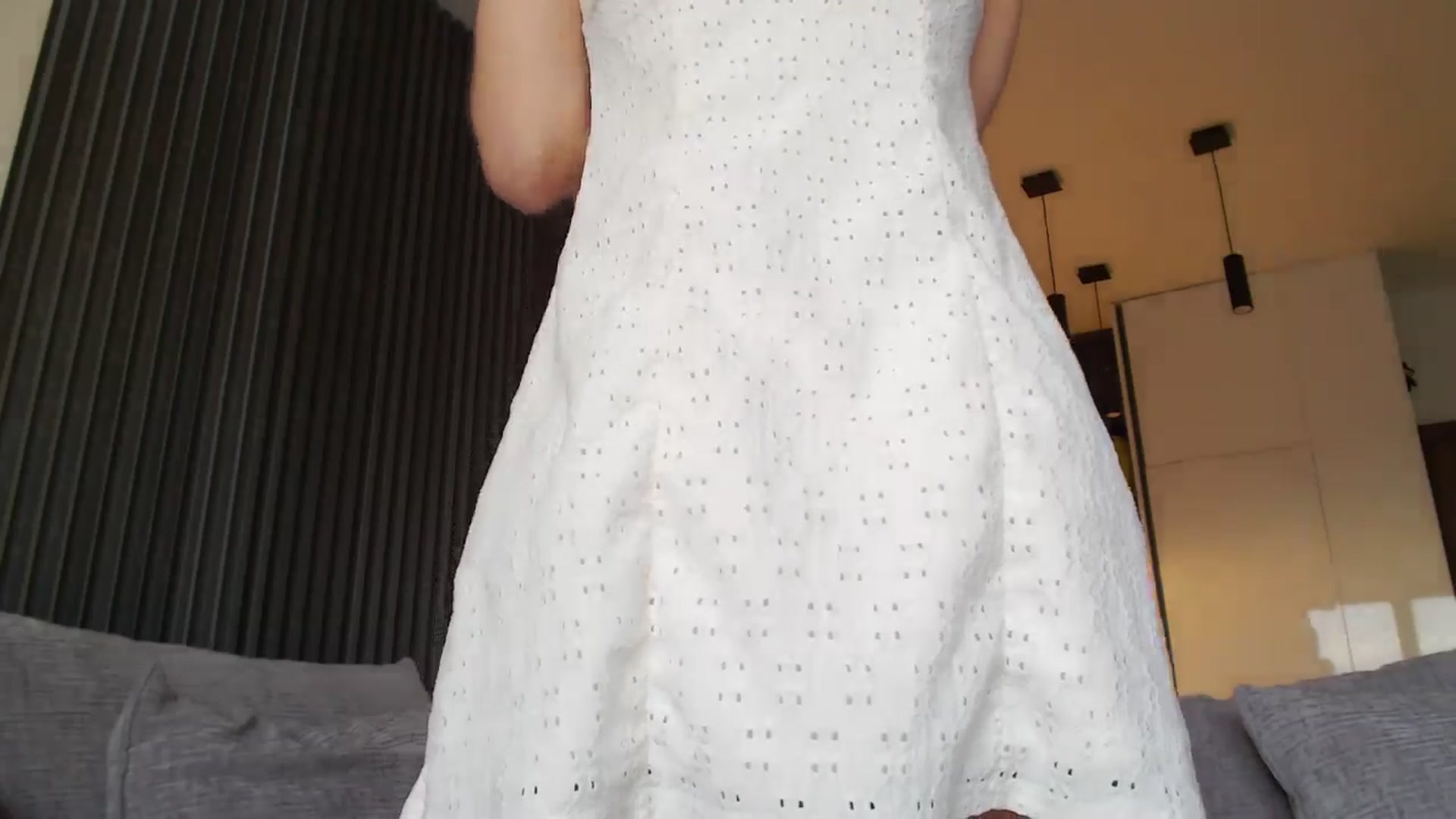 Gallery image thumbnail from Dreamloverrr's myfreecams stream on, 12/25/2024, 14:44 image 19 of 20
