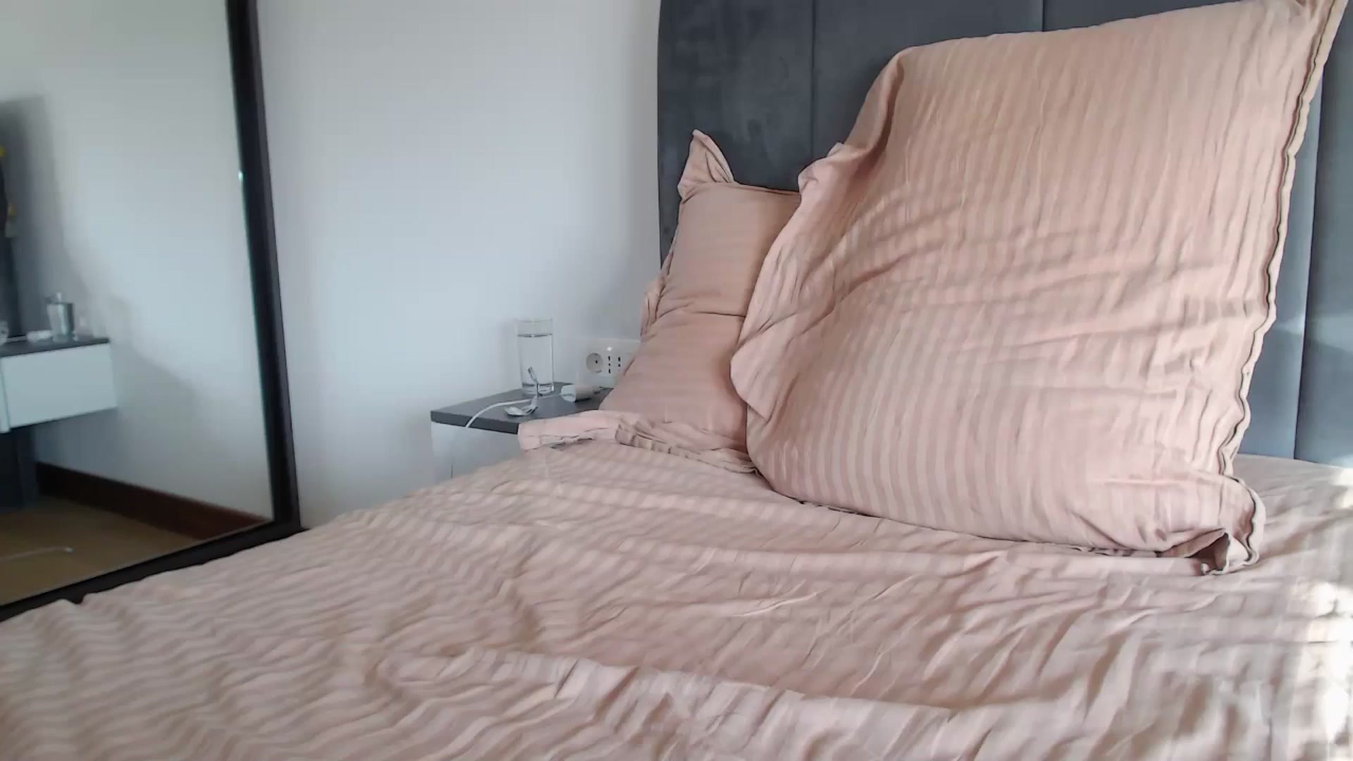 Gallery image thumbnail from Dreamloverrr's myfreecams stream on, 01/02/2025, 12:53 image 1 of 20