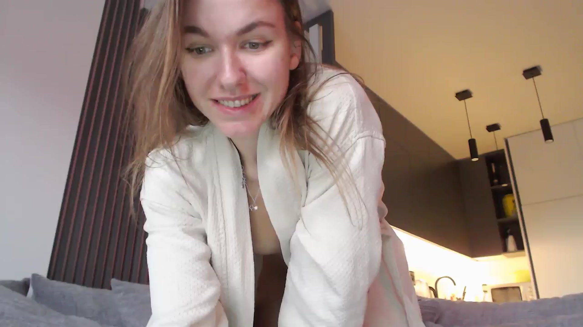 Gallery image thumbnail from Dreamloverrr's myfreecams stream on, 01/13/2025, 14:45 image 19 of 20