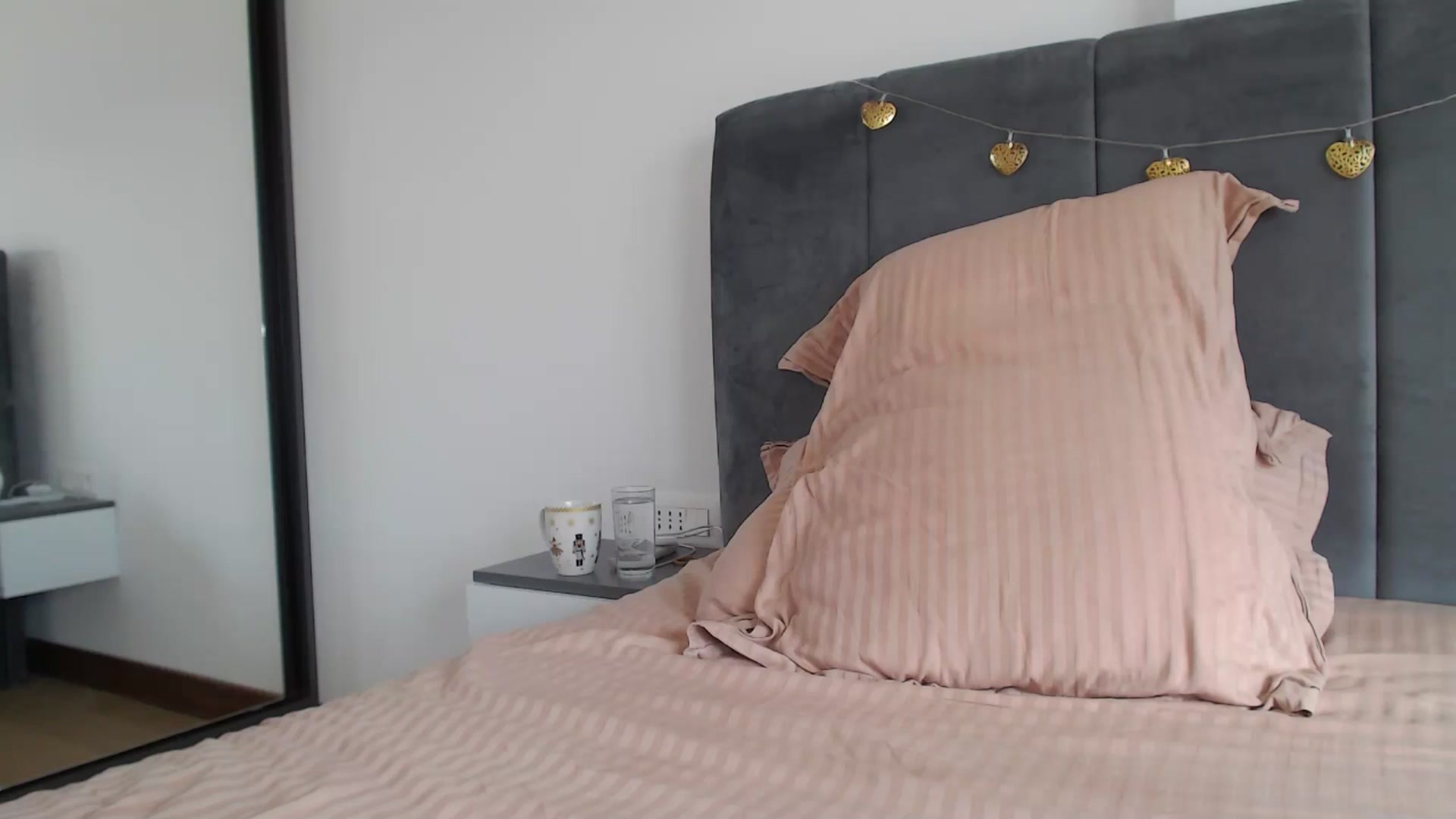 Gallery image thumbnail from Dreamloverrr's myfreecams stream on, 01/26/2025, 11:55 image 20 of 20