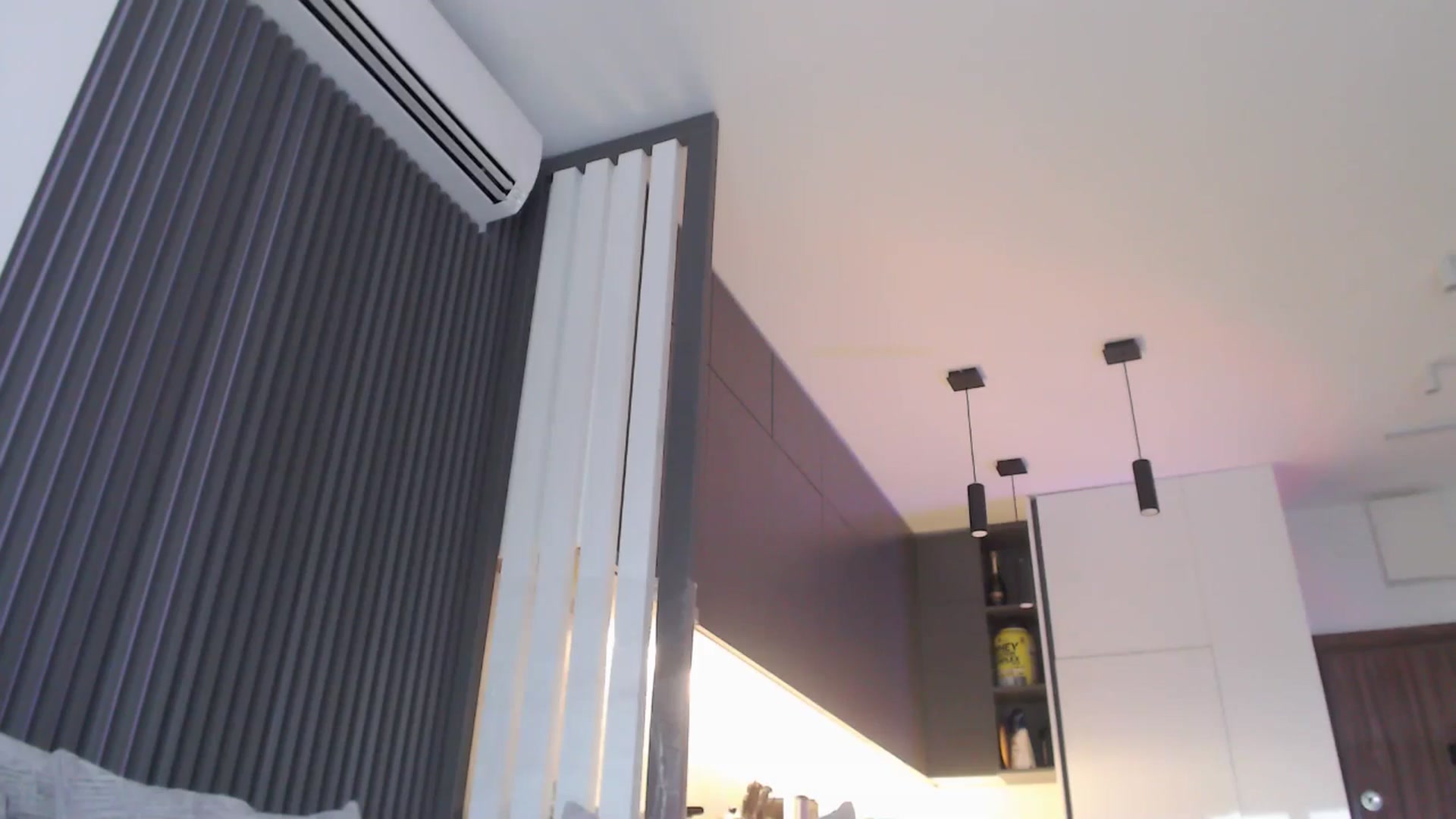 Gallery image thumbnail from Dreamloverrr's myfreecams stream on, 01/30/2025, 15:45 image 7 of 20
