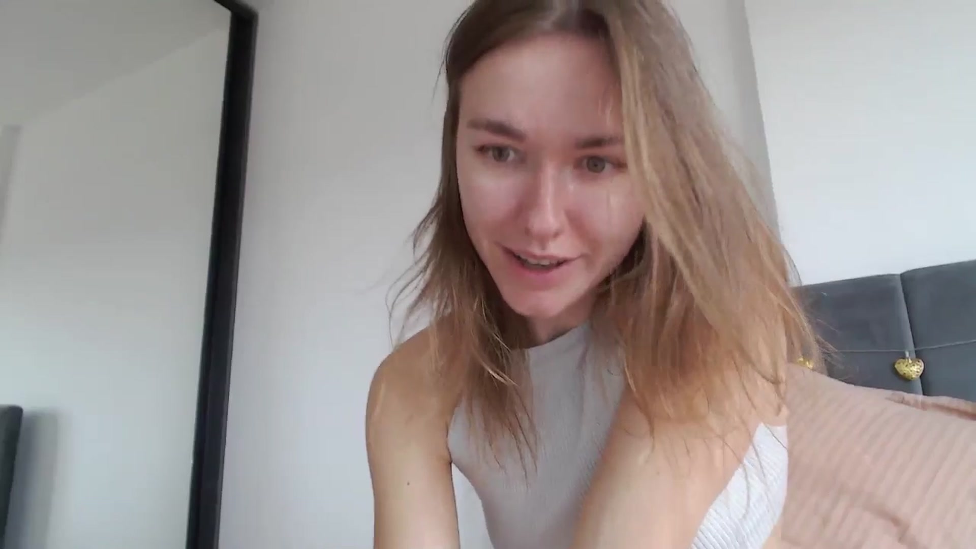 Gallery image thumbnail from Dreamloverrr's myfreecams stream on, 02/02/2025, 12:53 image 20 of 20