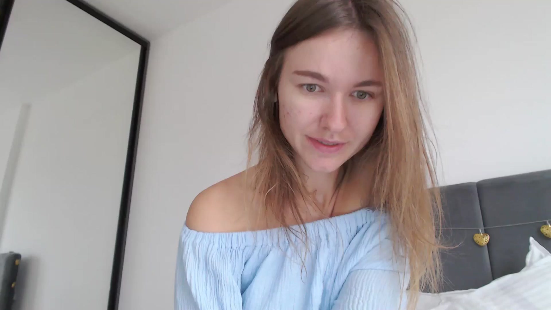 Gallery image thumbnail from Dreamloverrr's myfreecams stream on, 03/15/2025, 15:35 image 1 of 20