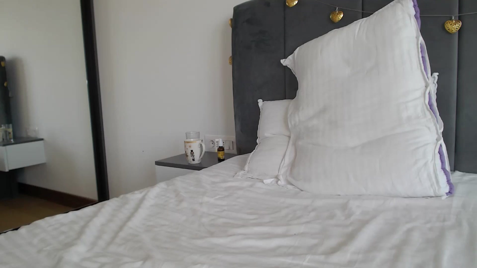 Gallery image thumbnail from Dreamloverrr's myfreecams stream on, 03/30/2025, 15:20 image 14 of 20