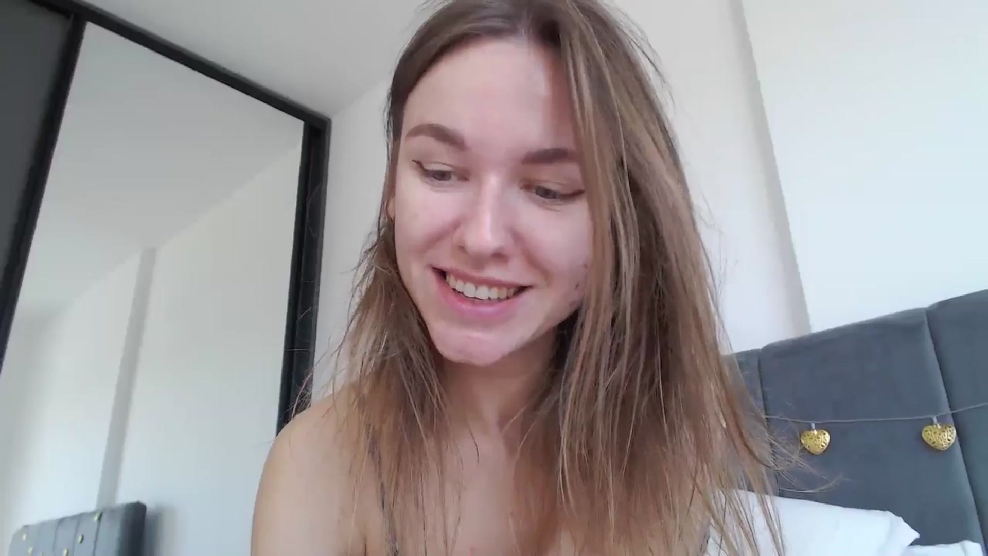 Gallery image thumbnail from Dreamloverrr's myfreecams stream on, 04/29/2025, 13:08 image 6 of 20