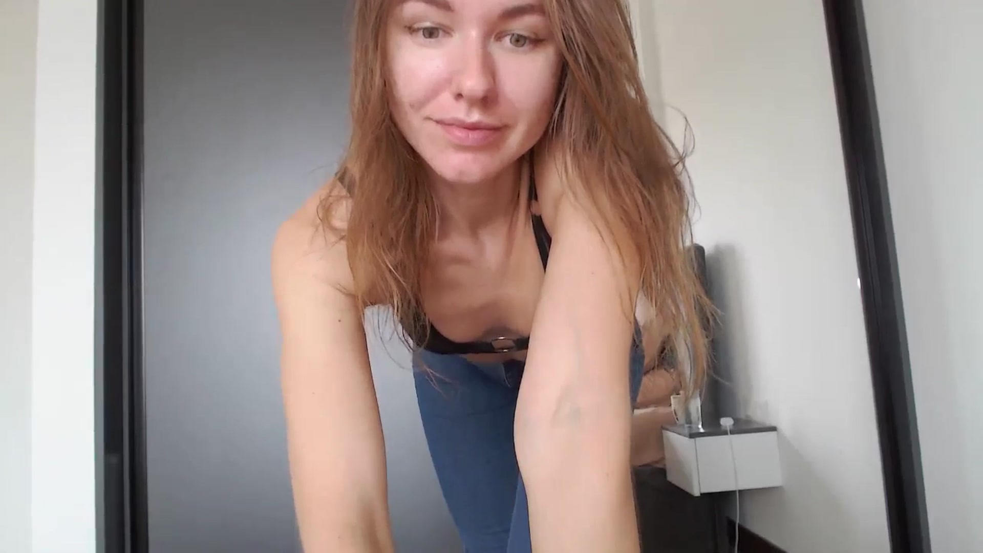 Gallery image thumbnail from Dreamloverrr's myfreecams stream on, 05/04/2025, 16:24 image 17 of 20