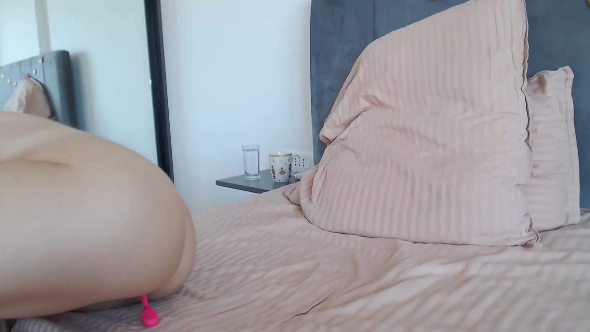 Gallery image thumbnail from Dreamloverrr's myfreecams stream on, 06/03/2025, 14:24 image 19 of 20