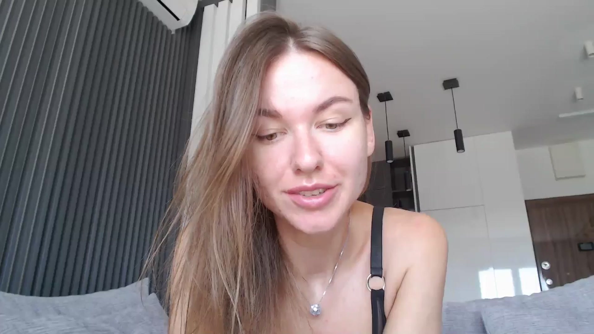 Gallery image thumbnail from DreamyK's myfreecams stream on, 08/06/2025, 10:17 image 12 of 20