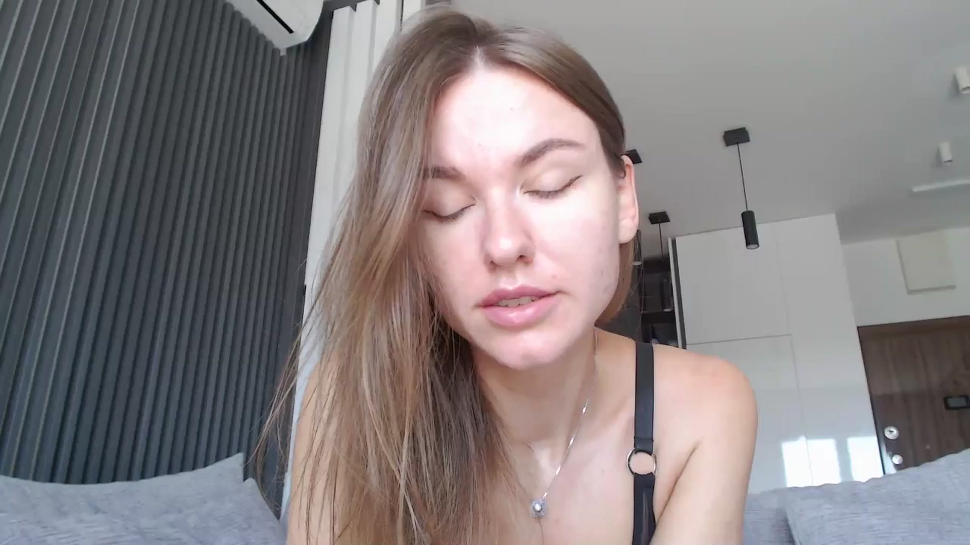 Gallery image thumbnail from DreamyK's myfreecams stream on, 08/06/2025, 10:17 image 13 of 20