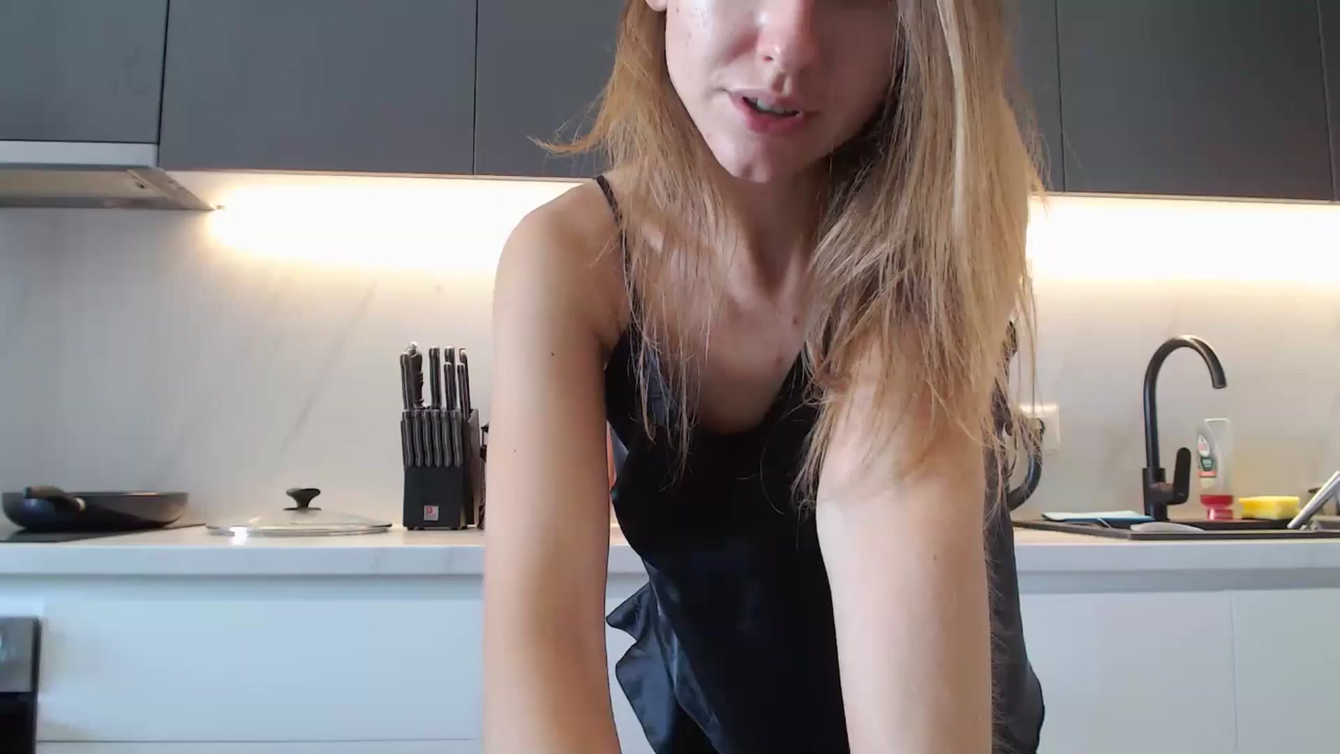 Gallery image thumbnail from DreamyK's myfreecams stream on, 08/09/2025, 12:07 image 1 of 20