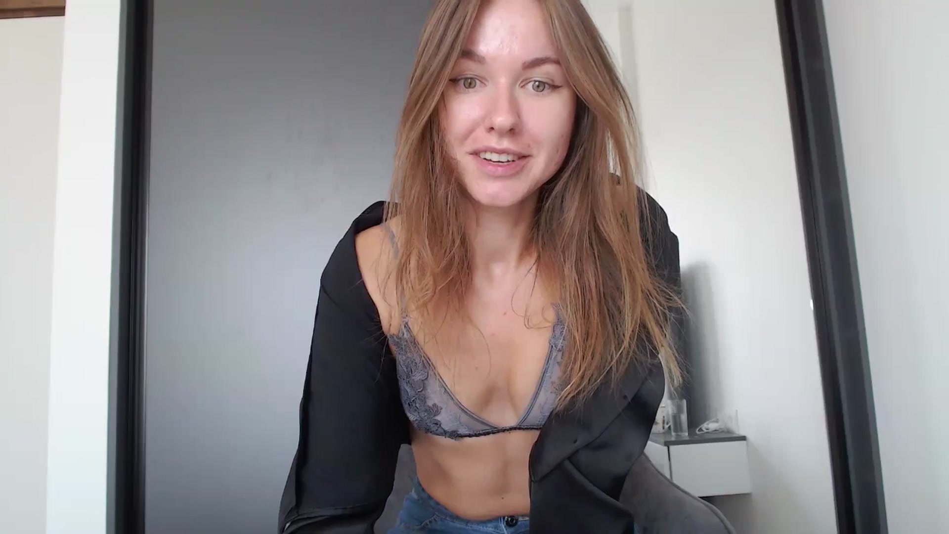 Gallery image thumbnail from DreamyK's myfreecams stream on, 08/11/2025, 14:52 image 8 of 20