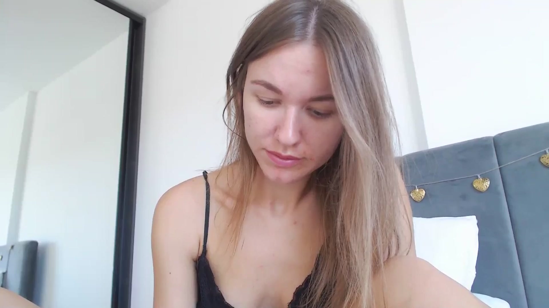 Gallery image thumbnail from DreamyK's myfreecams stream on, 08/31/2025, 14:25 image 12 of 20