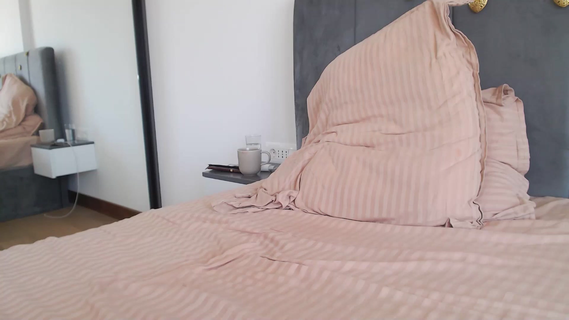 Gallery image thumbnail from DreamyK's myfreecams stream on, 09/07/2025, 12:10 image 5 of 20