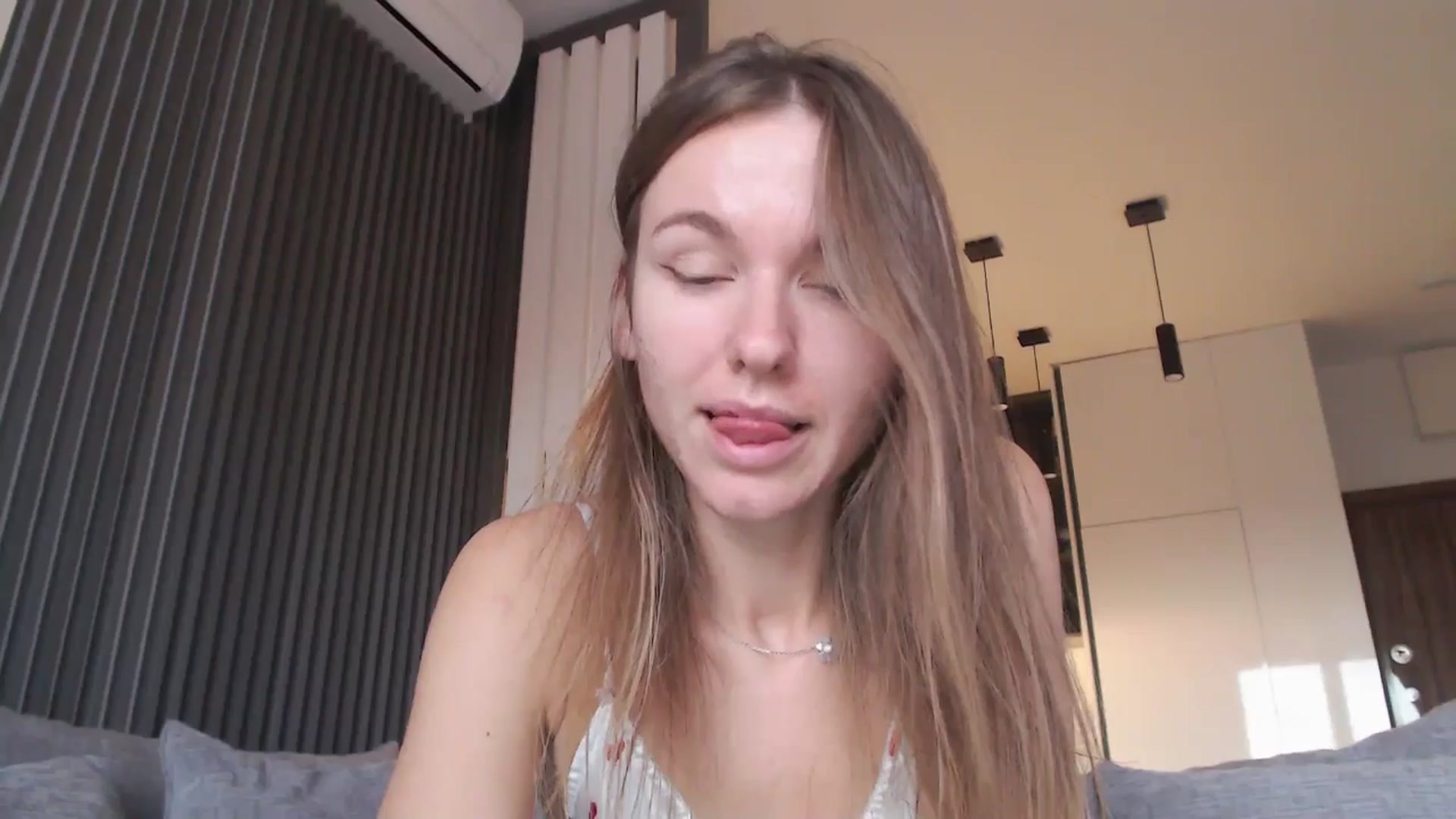 Gallery image thumbnail from DreamyK's myfreecams stream on, 10/04/2025, 16:15 image 9 of 20