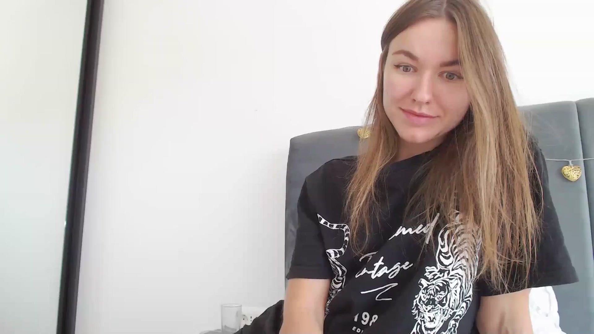 Gallery image thumbnail from DreamyK's myfreecams stream on, 10/07/2025, 11:39 image 20 of 20