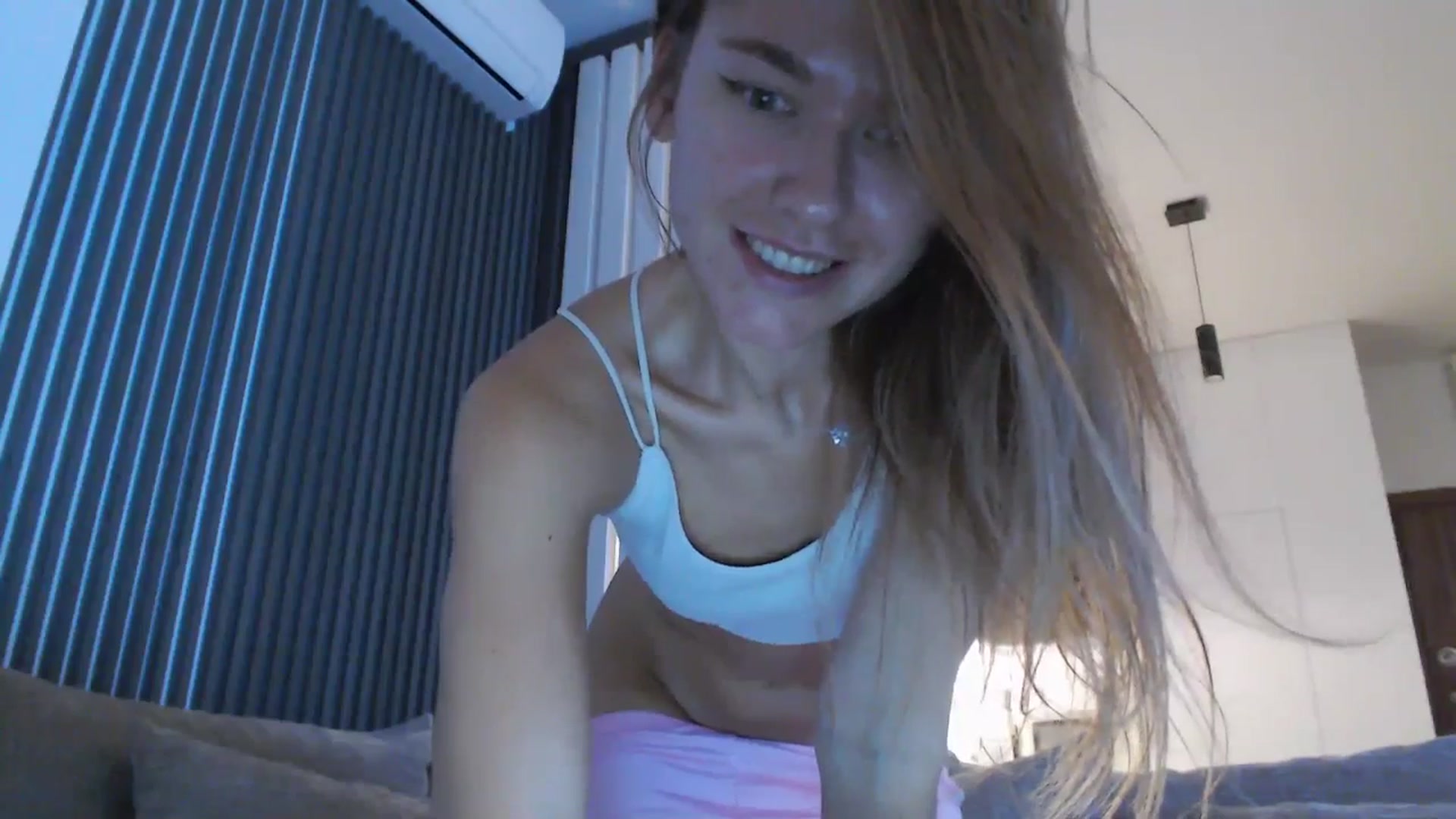 Gallery image thumbnail from DreamyK's myfreecams stream on, 11/02/2025, 17:19 image 18 of 20