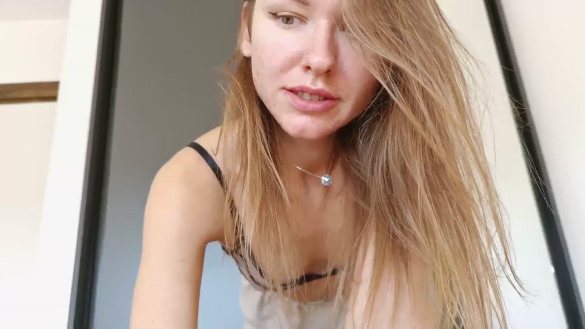 Gallery image thumbnail from DreamyK's myfreecams stream on, 11/14/2025, 13:25 image 13 of 20