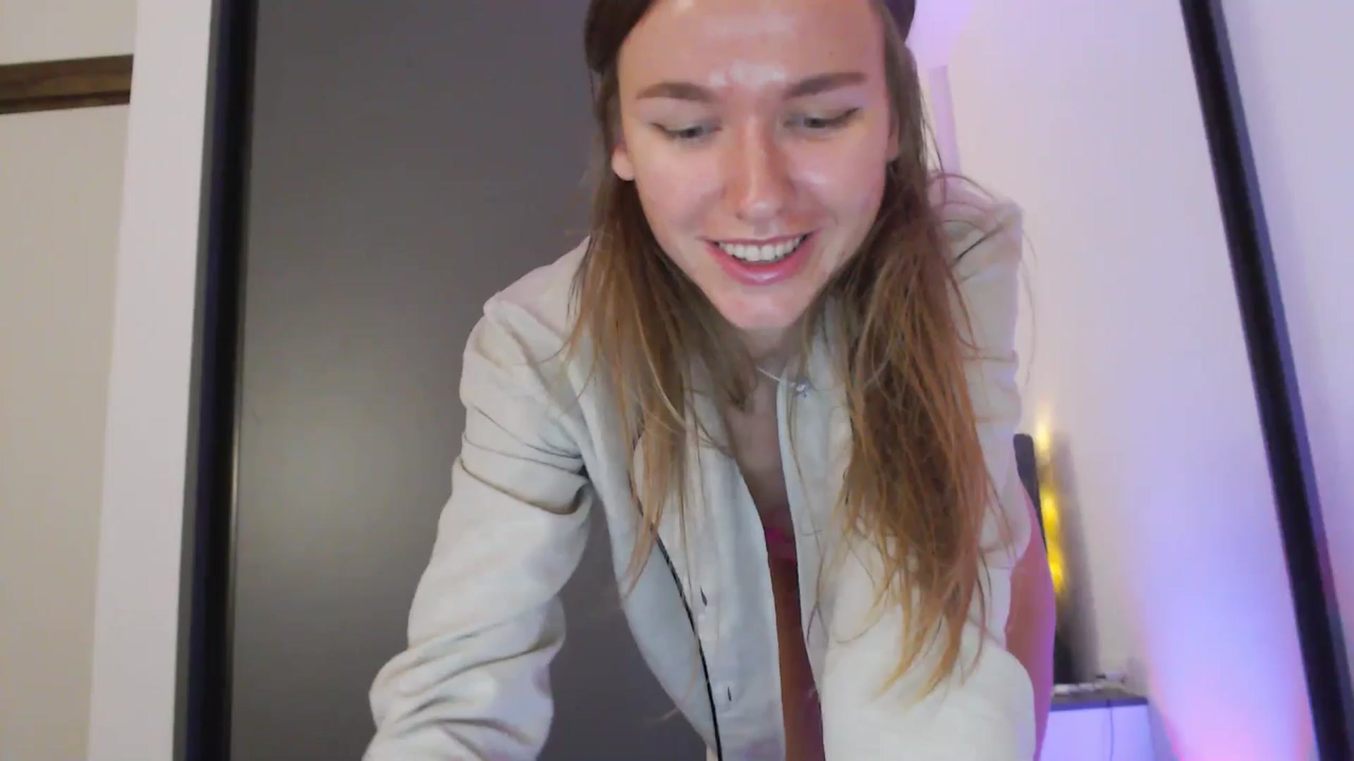 Gallery image thumbnail from DreamyK's myfreecams stream on, 11/25/2025, 17:02 image 17 of 20