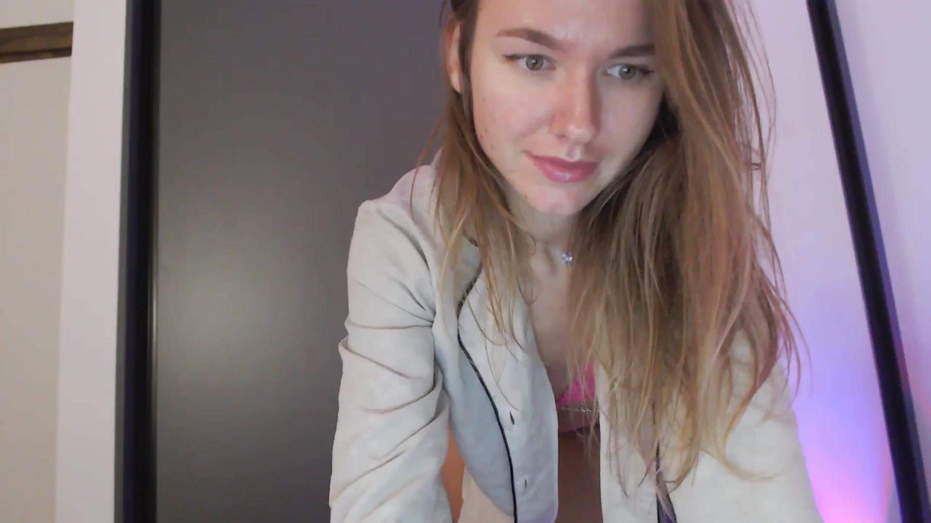 Gallery image thumbnail from DreamyK's myfreecams stream on, 11/25/2025, 17:02 image 11 of 20