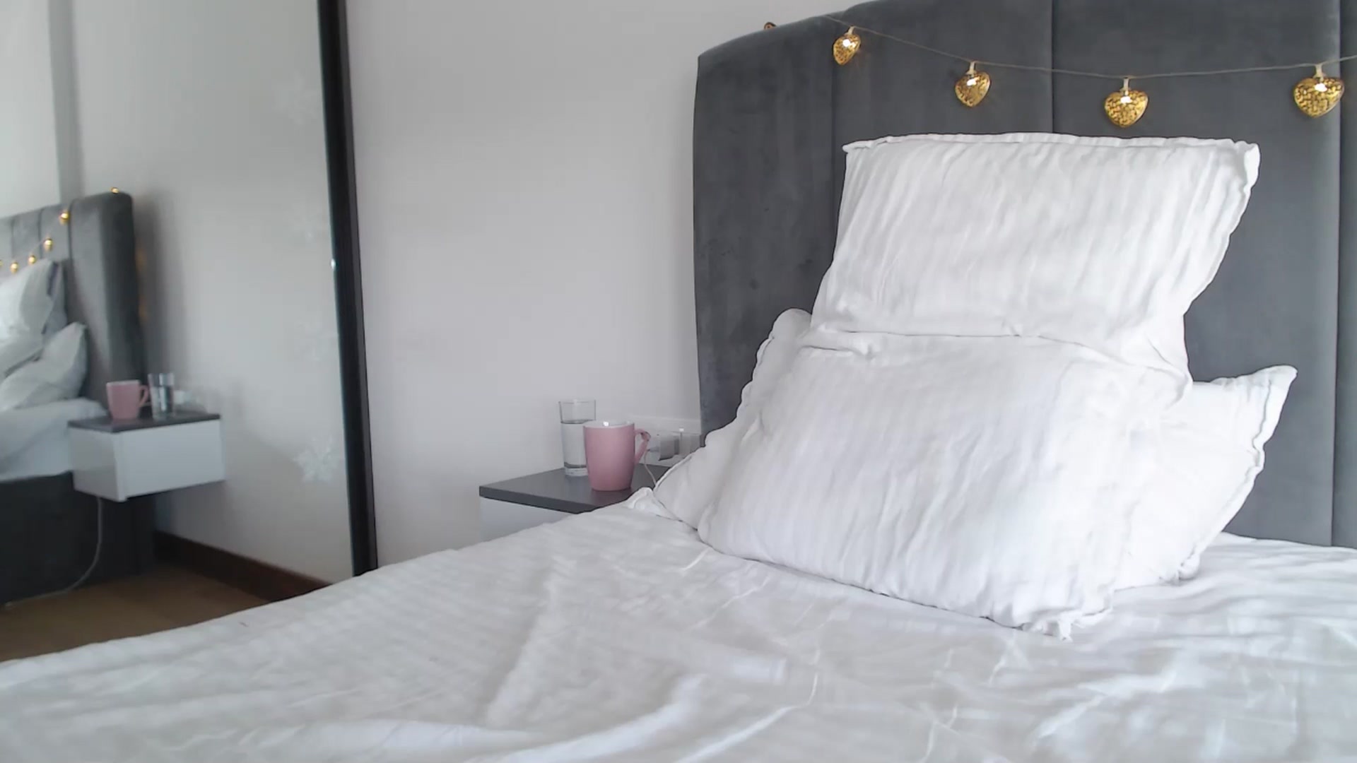 Gallery image thumbnail from DreamyK's myfreecams stream on, 12/01/2025, 13:59 image 6 of 20