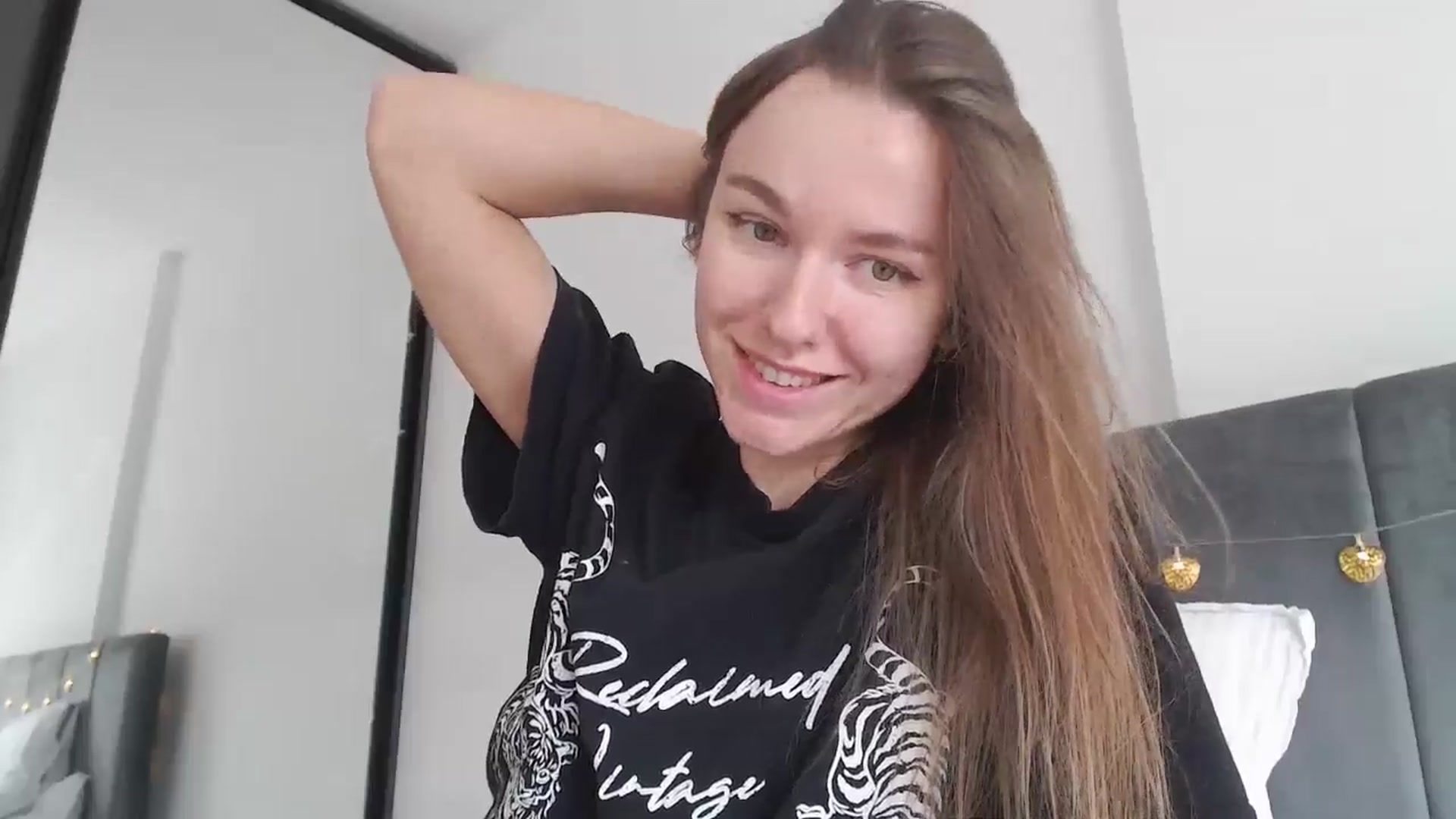 Gallery image thumbnail from DreamyK's myfreecams stream on, 12/01/2025, 13:59 image 5 of 20