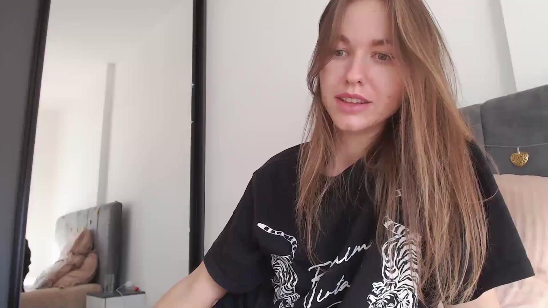 Gallery image thumbnail from DreamyK's myfreecams stream on, 12/02/2025, 13:47 image 6 of 20