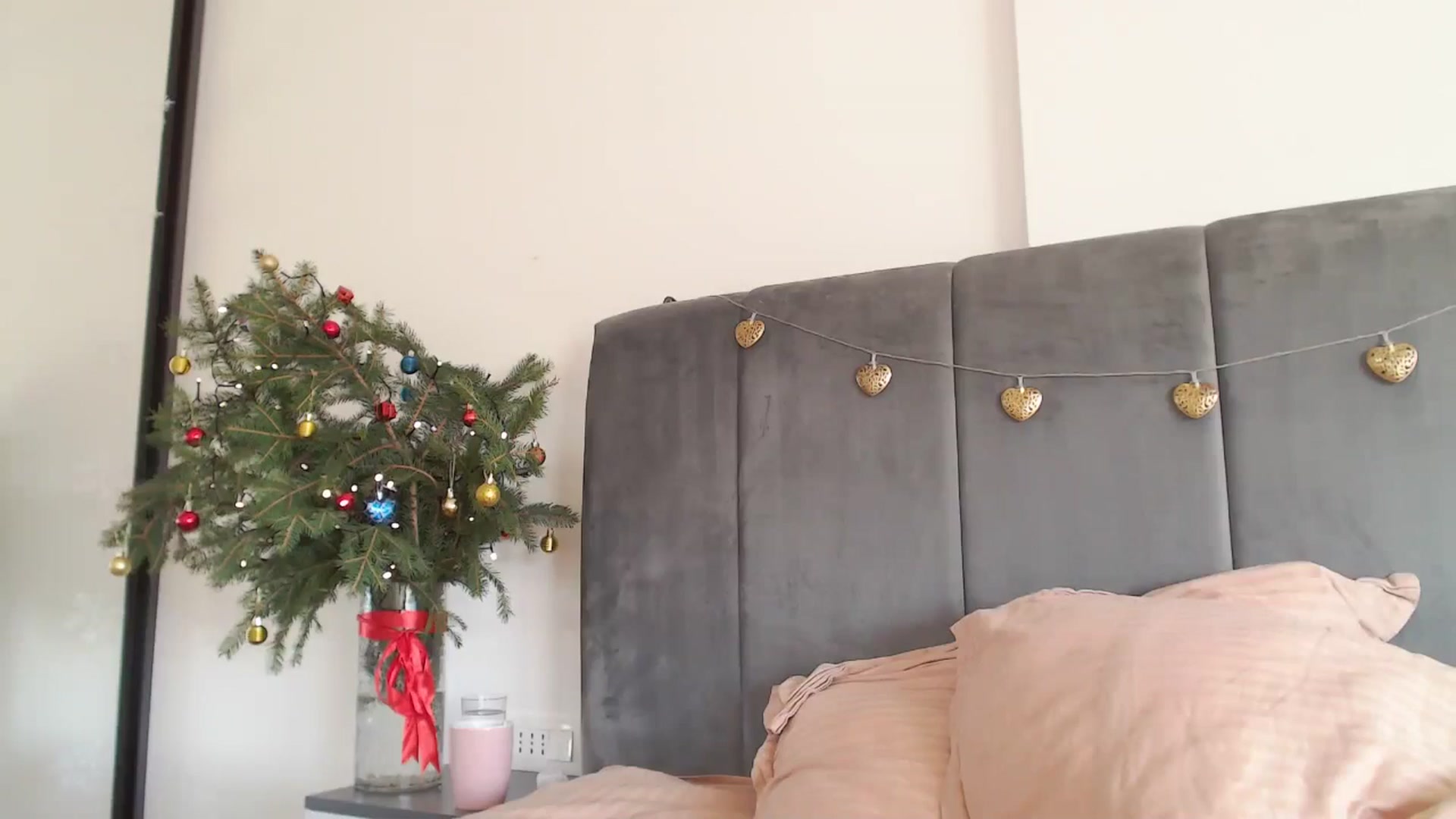 Gallery image thumbnail from DreamyK's myfreecams stream on, 12/09/2025, 15:17 image 3 of 20