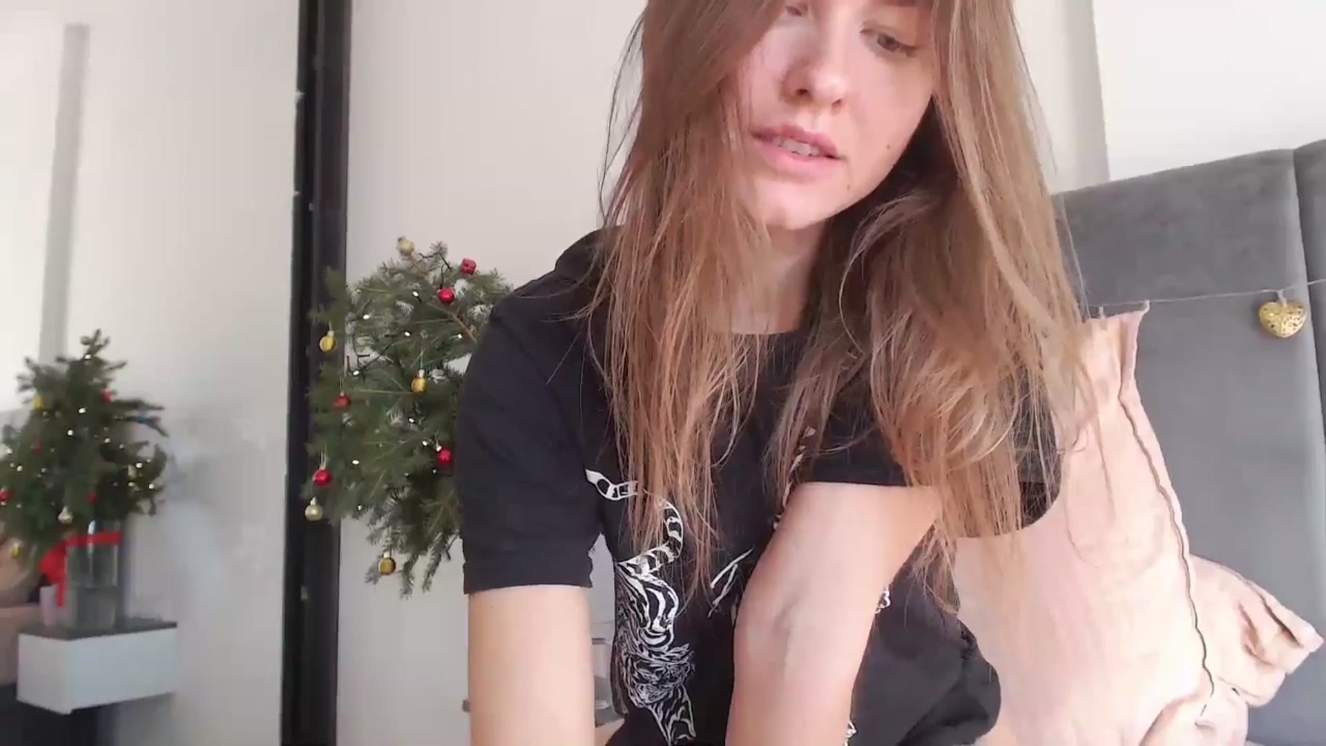 Gallery image thumbnail from DreamyK's myfreecams stream on, 12/12/2025, 13:30 image 4 of 20