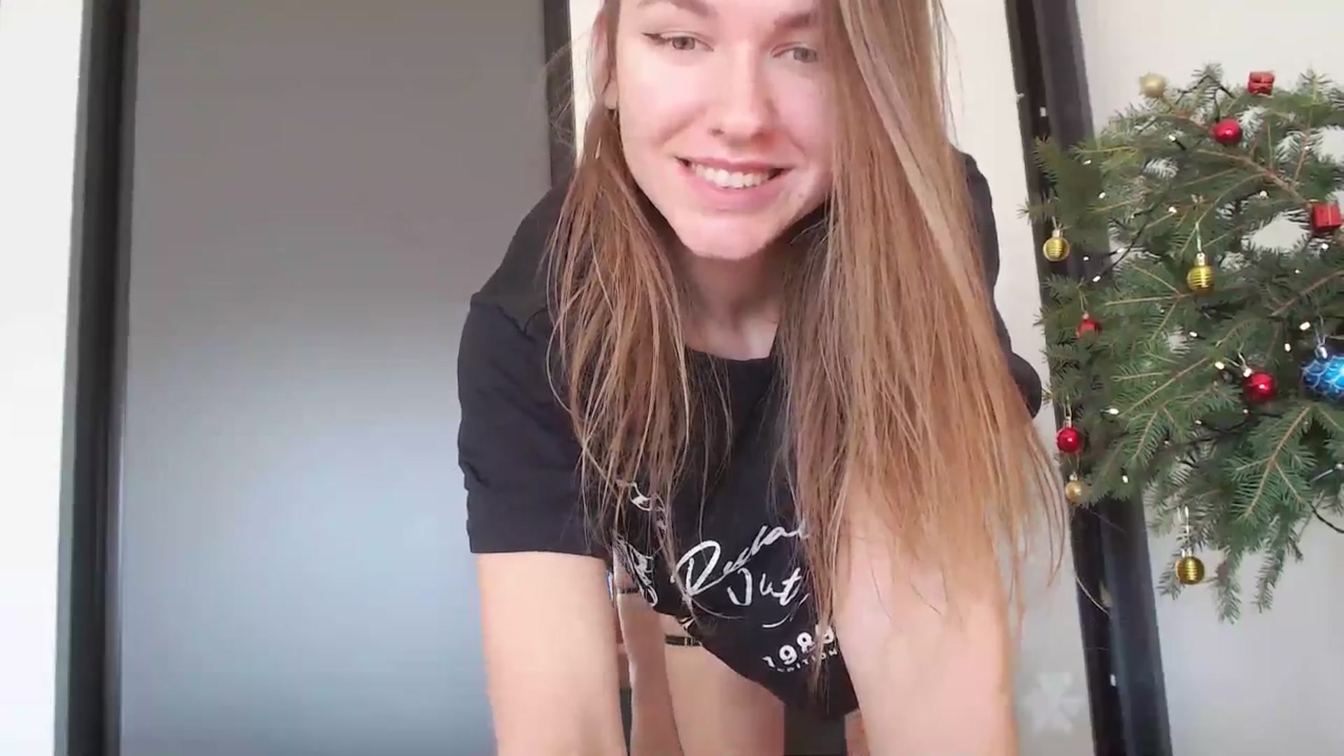 Gallery image thumbnail from DreamyK's myfreecams stream on, 12/12/2025, 13:30 image 19 of 20