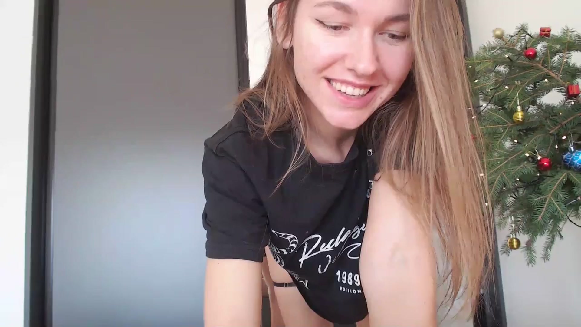 Gallery image thumbnail from DreamyK's myfreecams stream on, 12/12/2025, 13:30 image 20 of 20