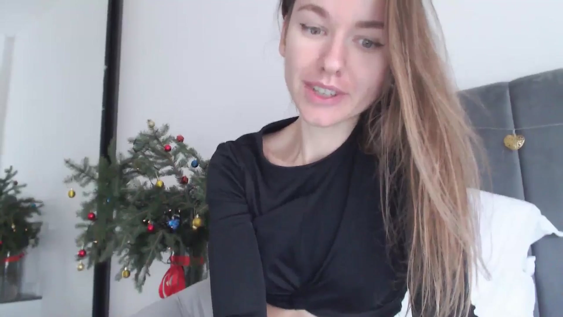 Gallery image thumbnail from DreamyK's myfreecams stream on, 12/17/2025, 13:20 image 6 of 20