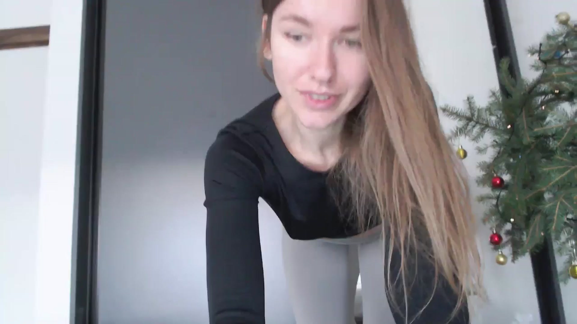 Gallery image thumbnail from DreamyK's myfreecams stream on, 12/17/2025, 13:20 image 2 of 20