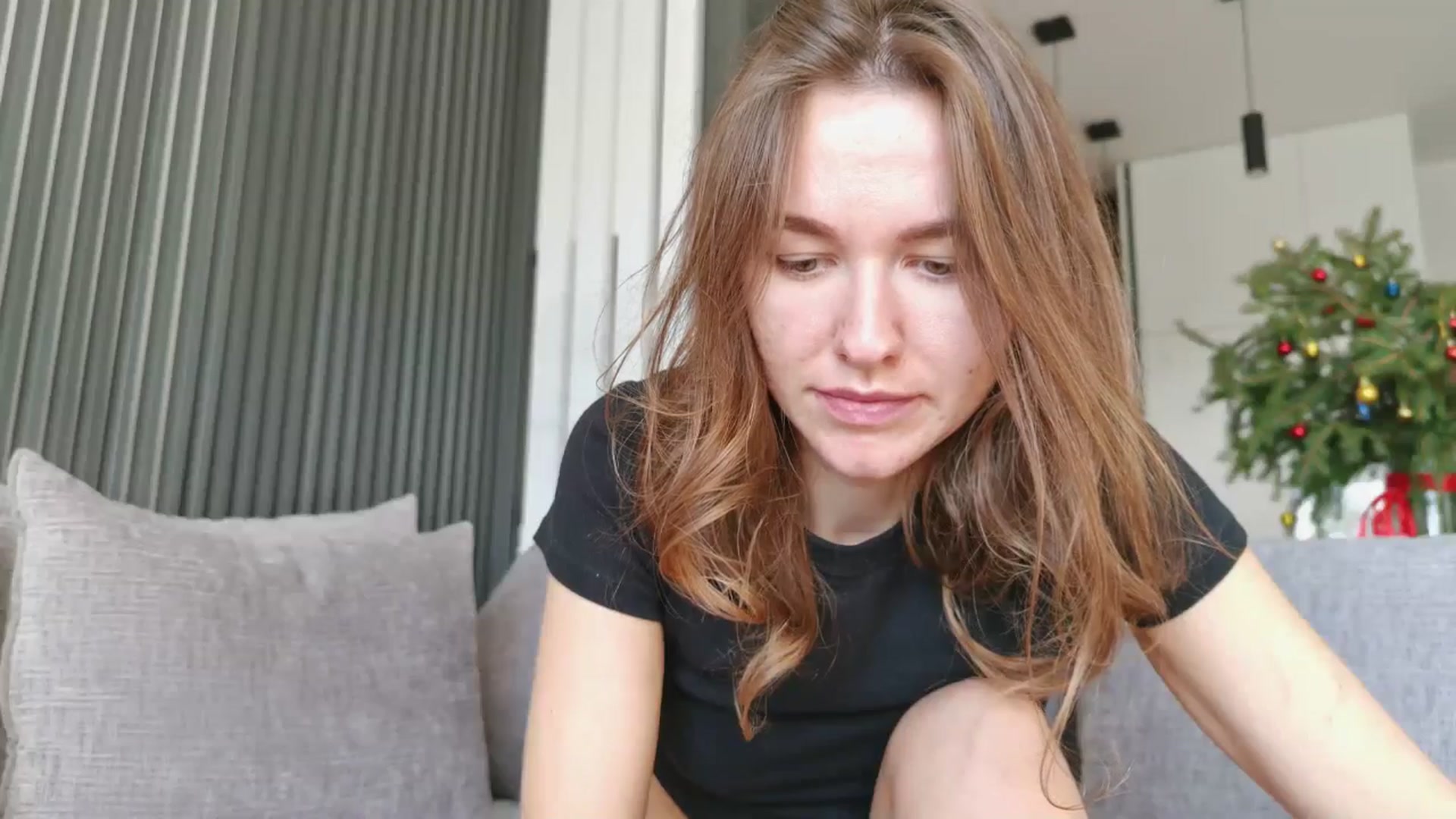 Gallery image thumbnail from DreamyK's myfreecams stream on, 12/20/2025, 13:29 image 19 of 20